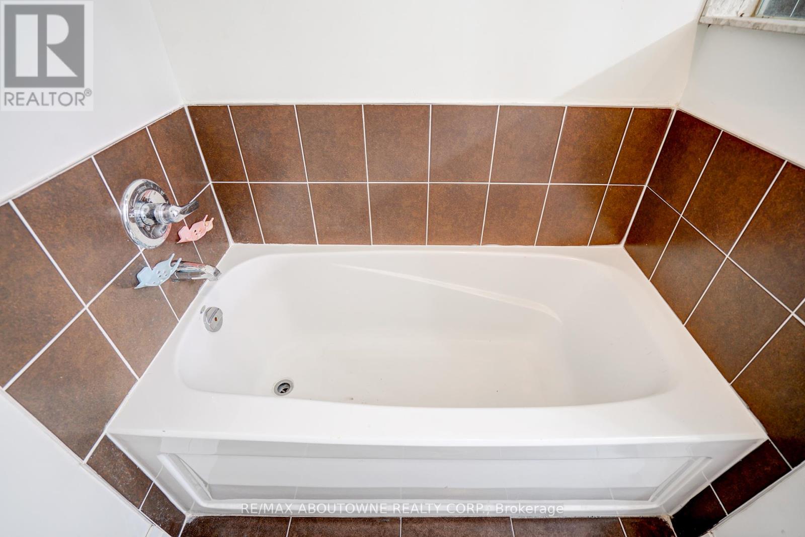 Photo 25 of 2705 90 Absolute Avenue, Mississauga ON