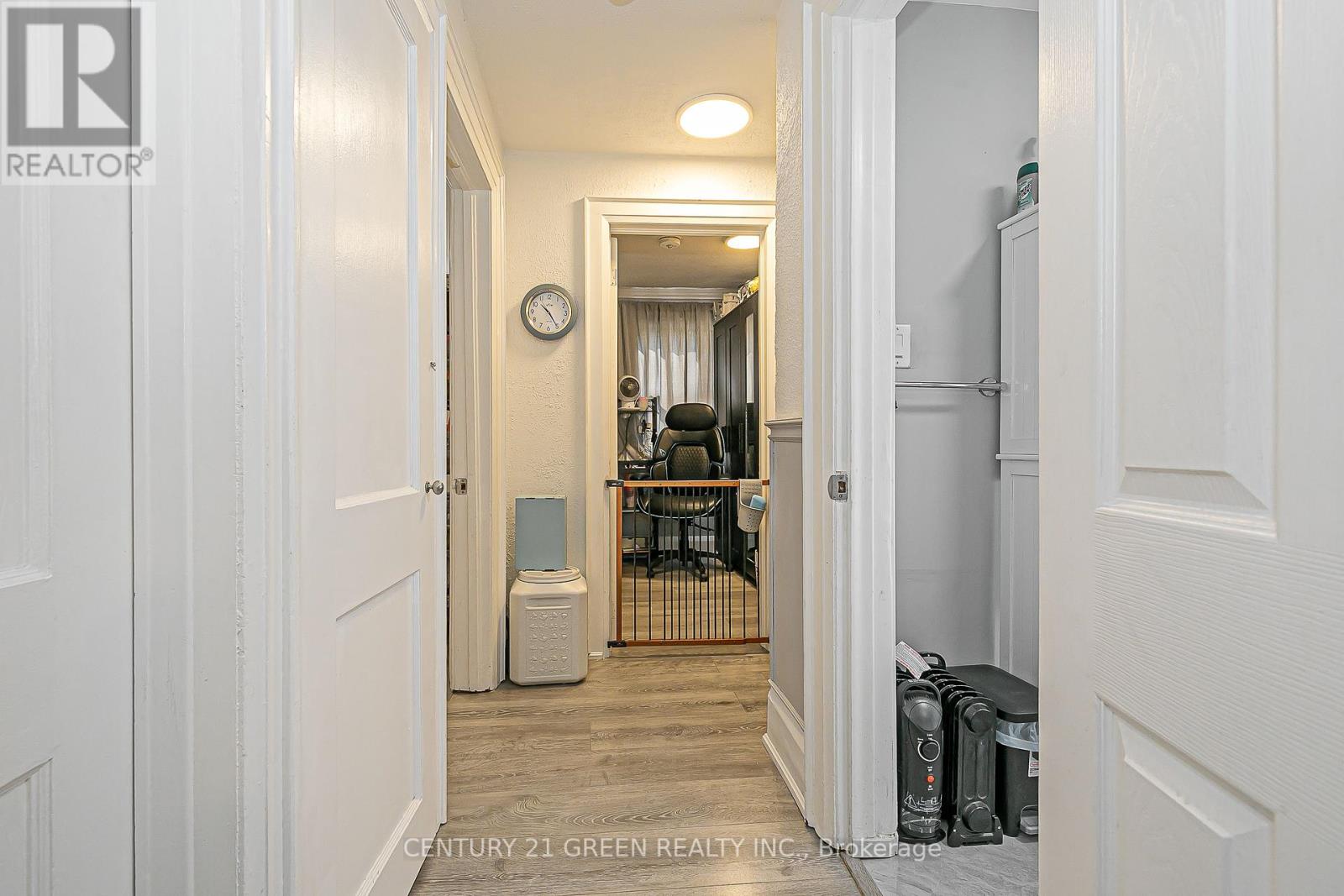 Photo 35 of 58 Gibbons Street, Oshawa ON