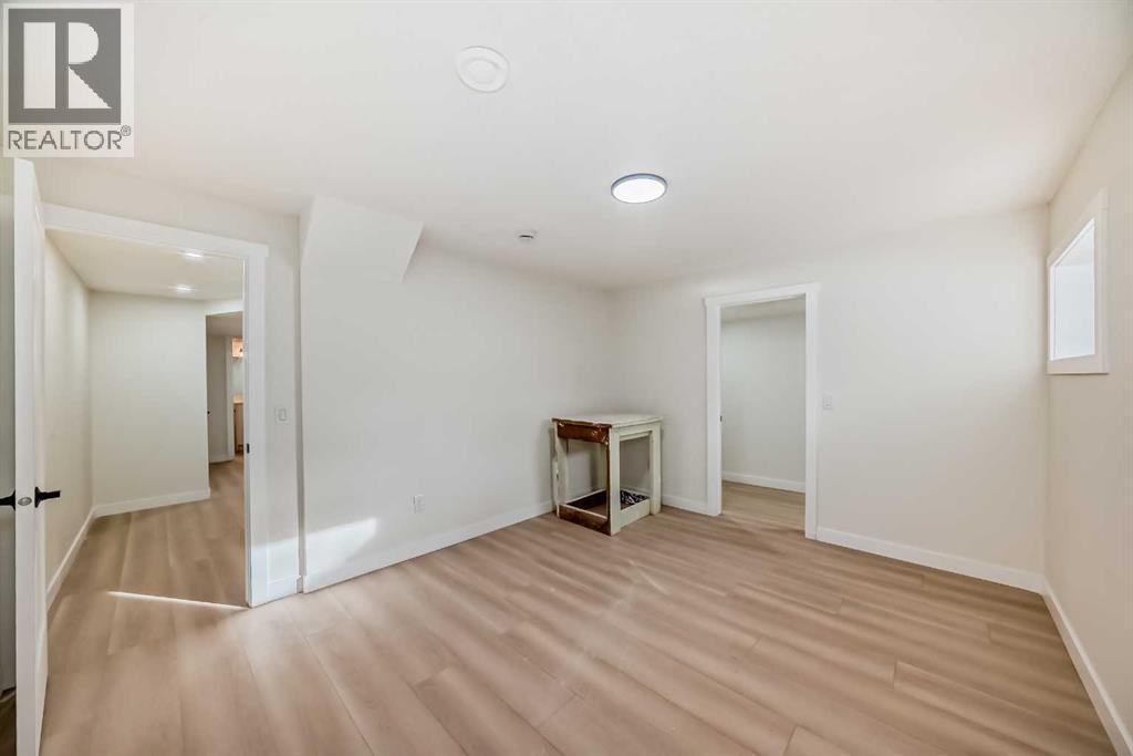 Single Family House Bungalow for Sale in  Berkley Road NW Beddington Heights Calgary 