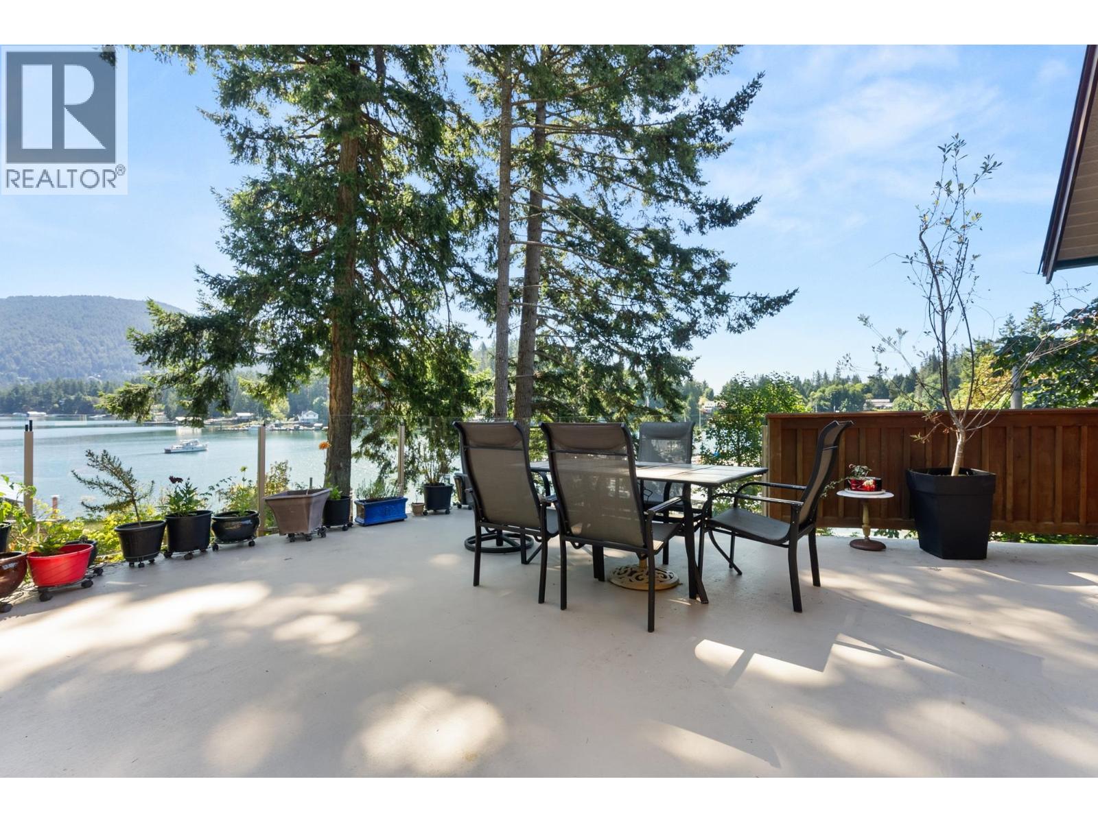 4371 FRANCIS PENINSULA ROAD, Madeira Park