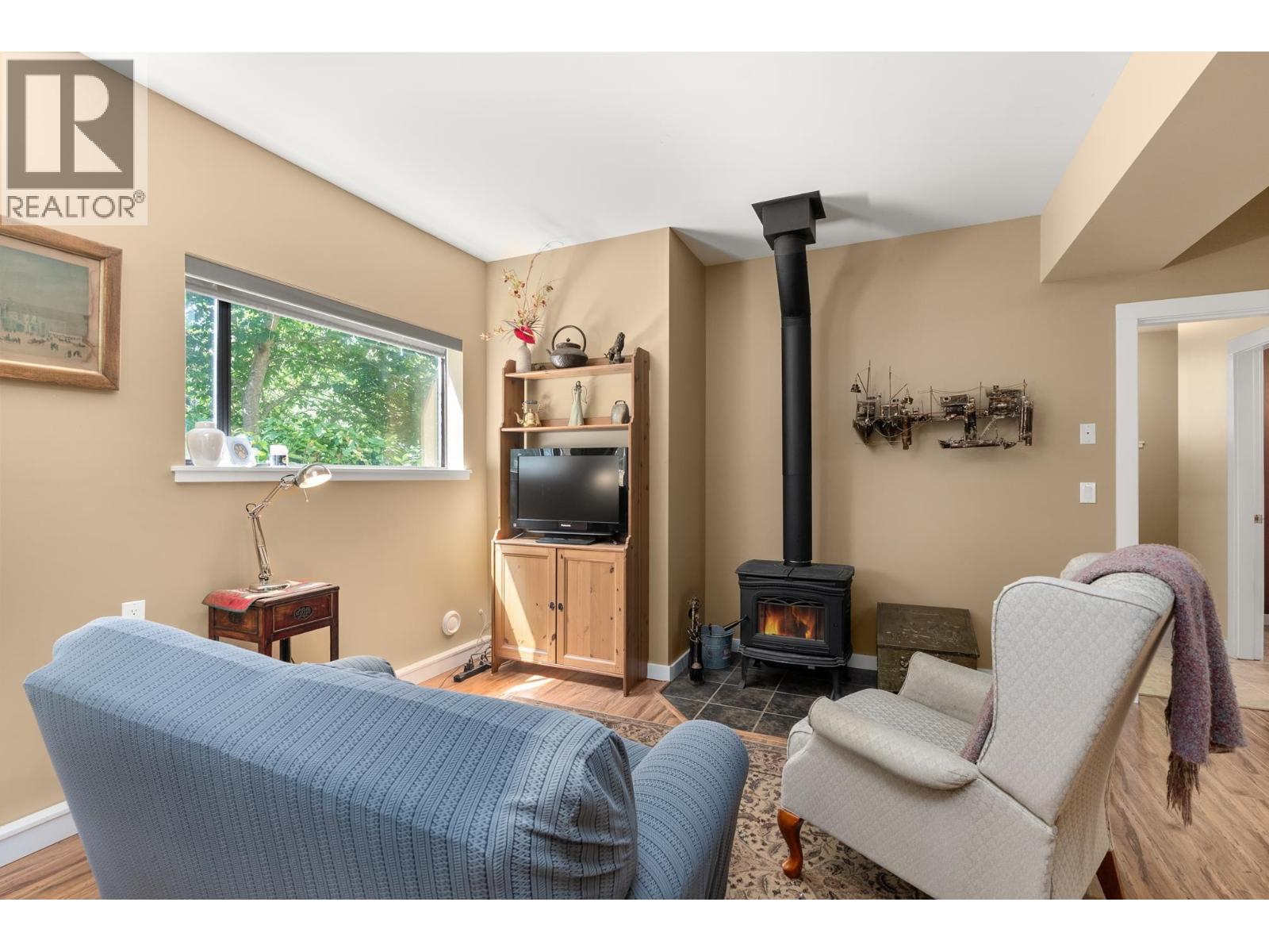 4371 FRANCIS PENINSULA ROAD, Madeira Park