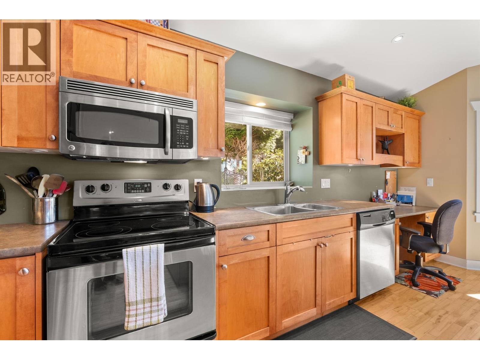 4371 FRANCIS PENINSULA ROAD, Madeira Park