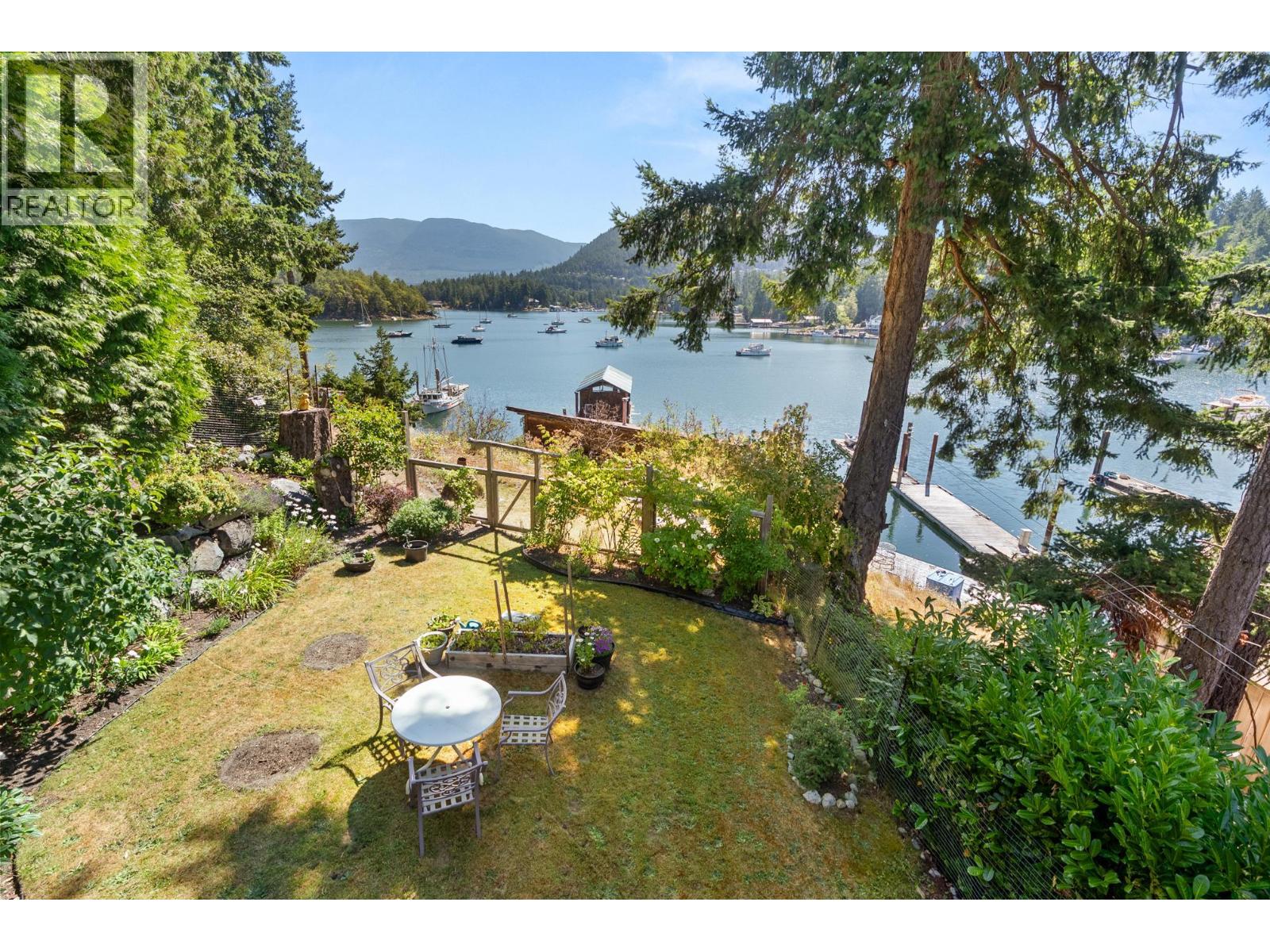 4371 FRANCIS PENINSULA ROAD, Madeira Park