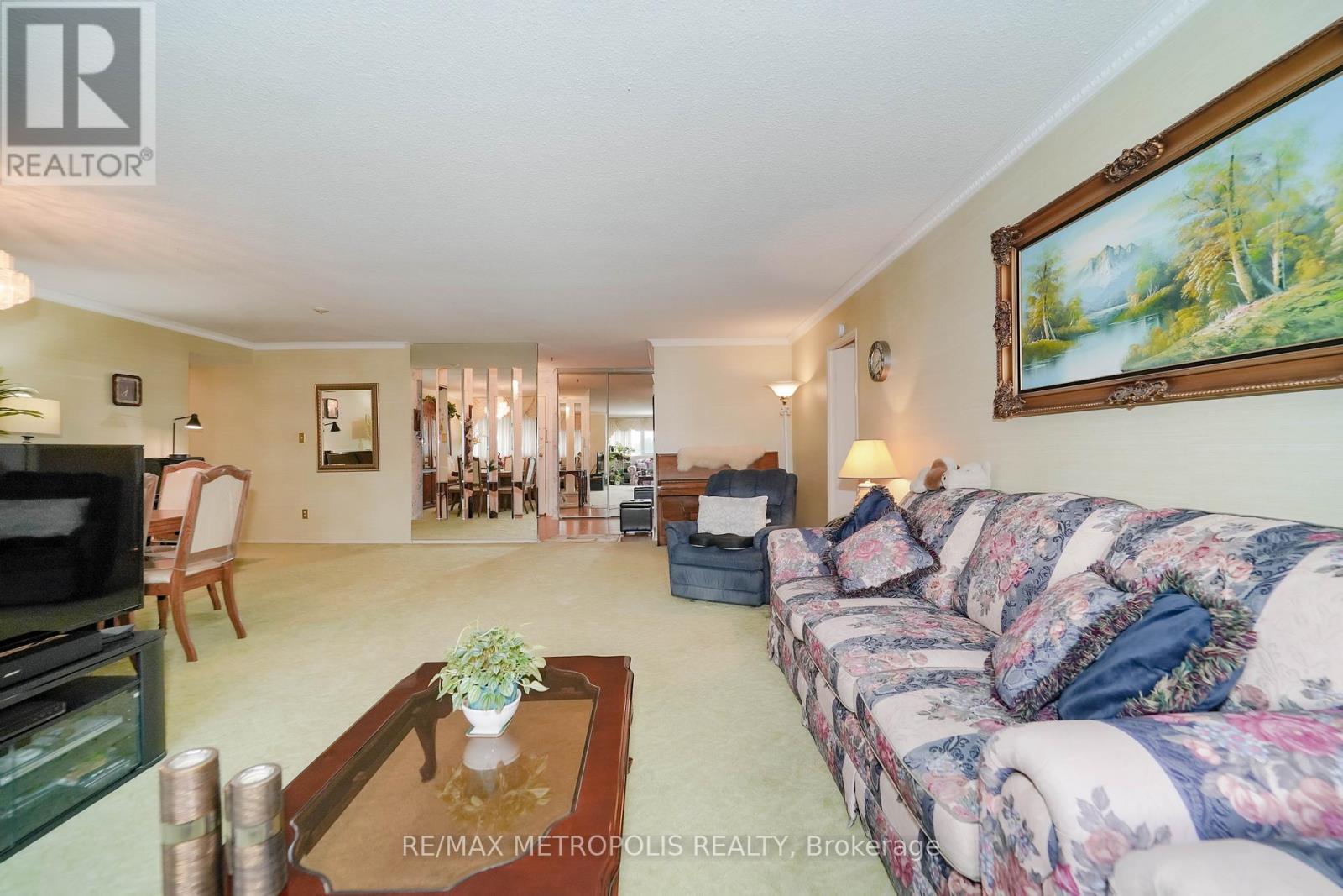 Photo 18 of 302 3131 Bridletown Circle, Toronto ON