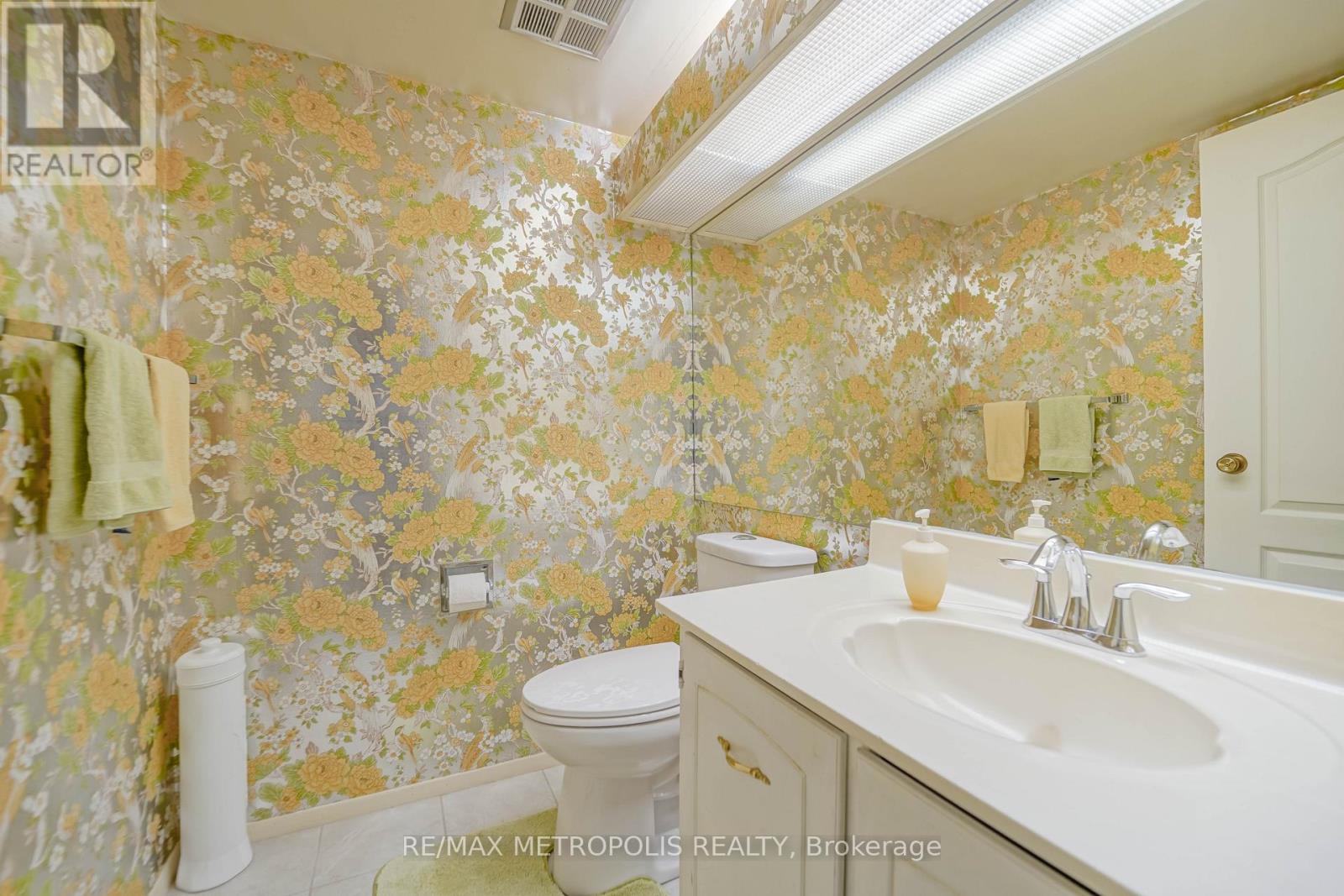 Photo 19 of 302 3131 Bridletown Circle, Toronto ON
