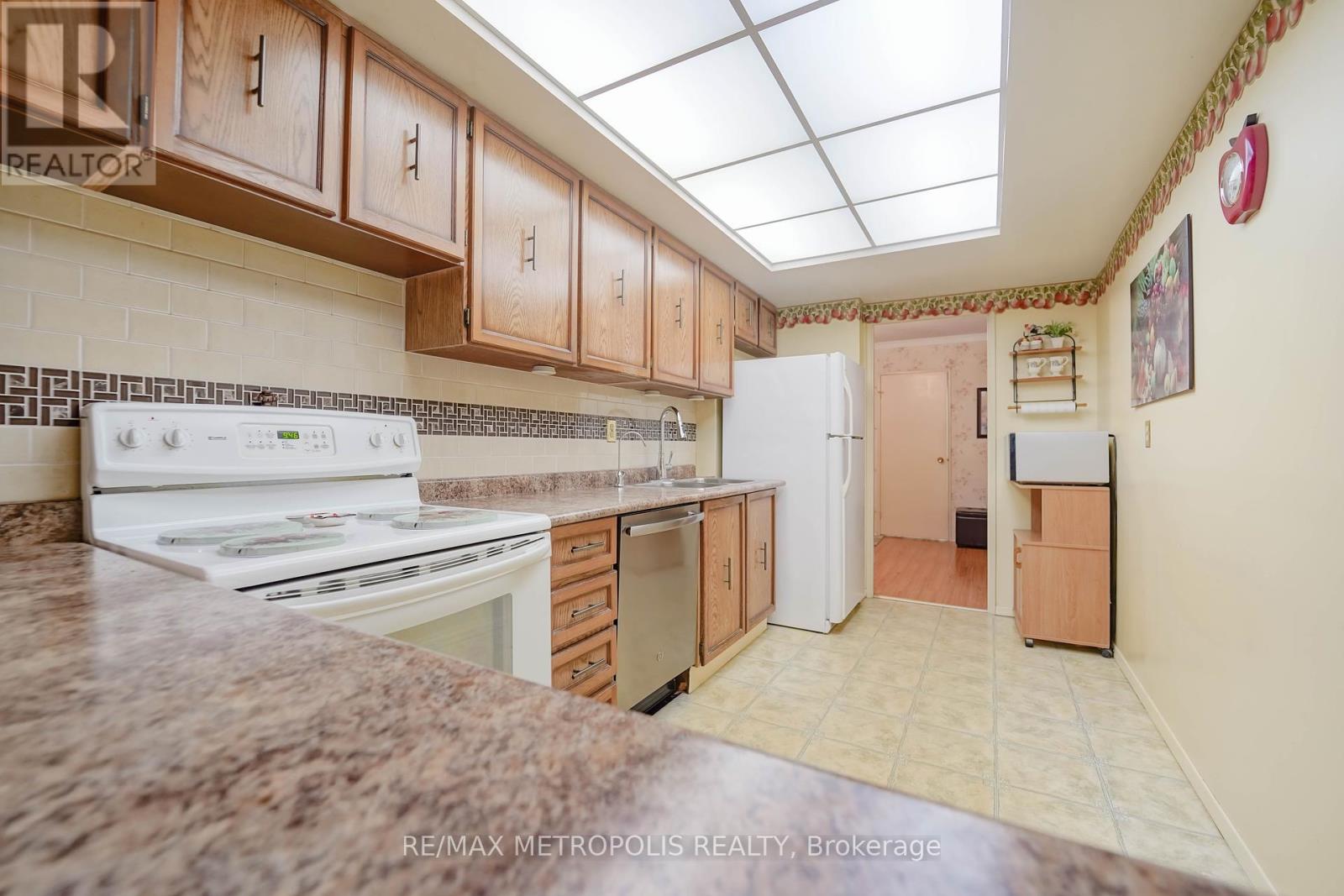 Photo 25 of 302 3131 Bridletown Circle, Toronto ON
