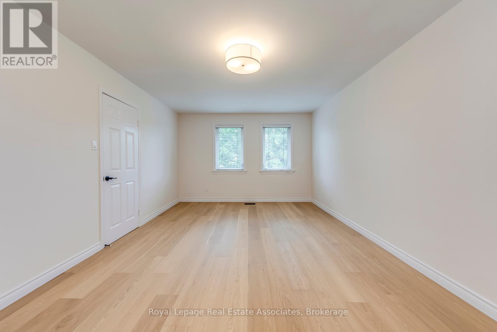 Photo 8 of 688 Fieldstone Road, Mississauga ON