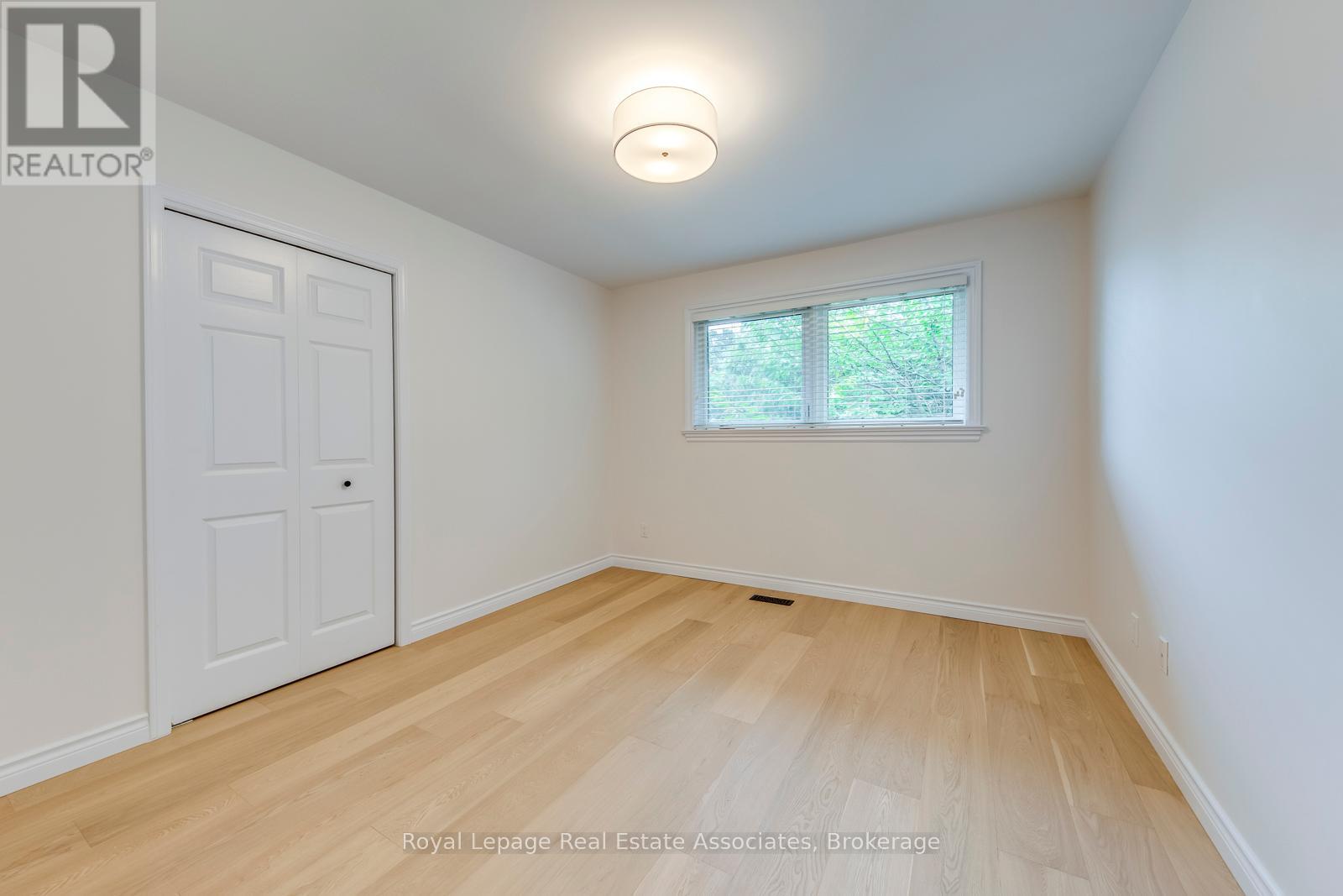 Photo 10 of 688 Fieldstone Road, Mississauga ON
