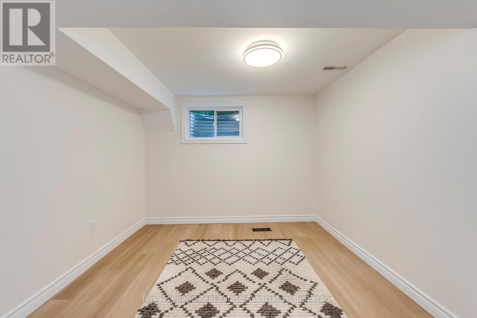 Photo 18 of 688 Fieldstone Road, Mississauga ON