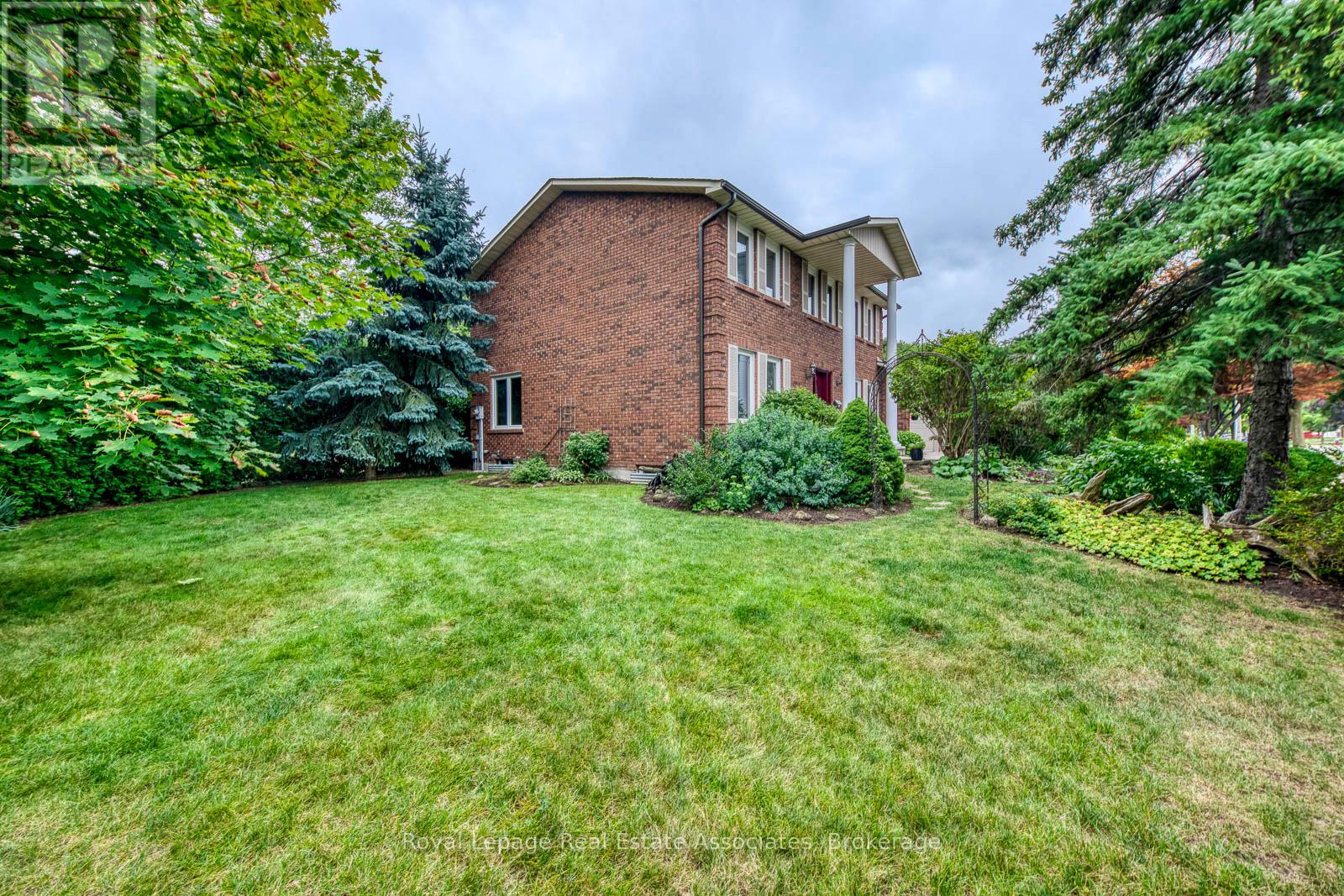 Photo 40 of 688 Fieldstone Road, Mississauga ON