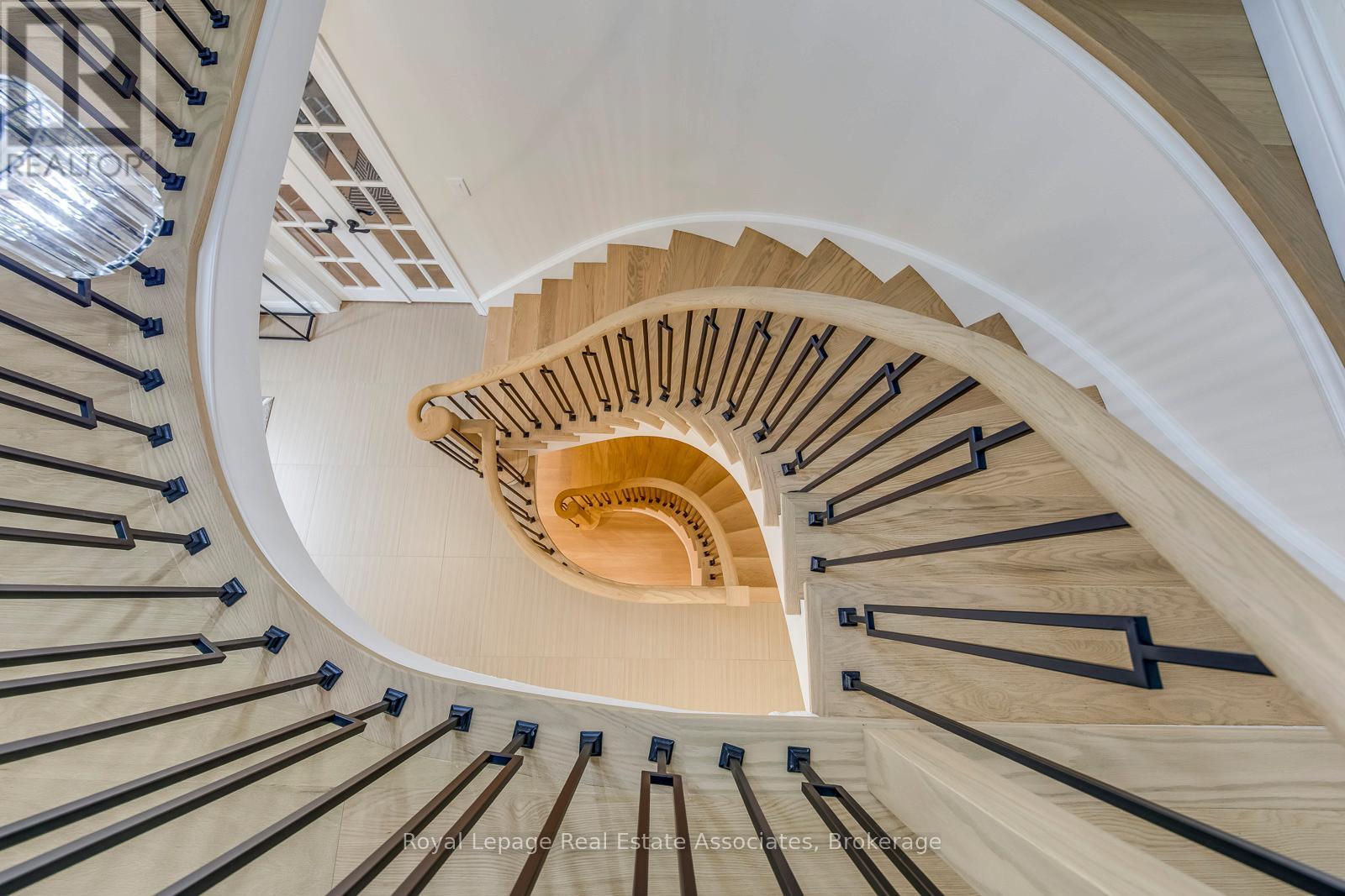 Photo 14 of 688 Fieldstone Road, Mississauga ON