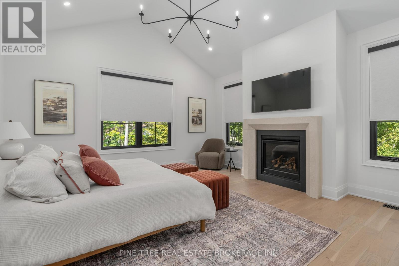 Photo 21 of 271 Codrington Street, Barrie ON