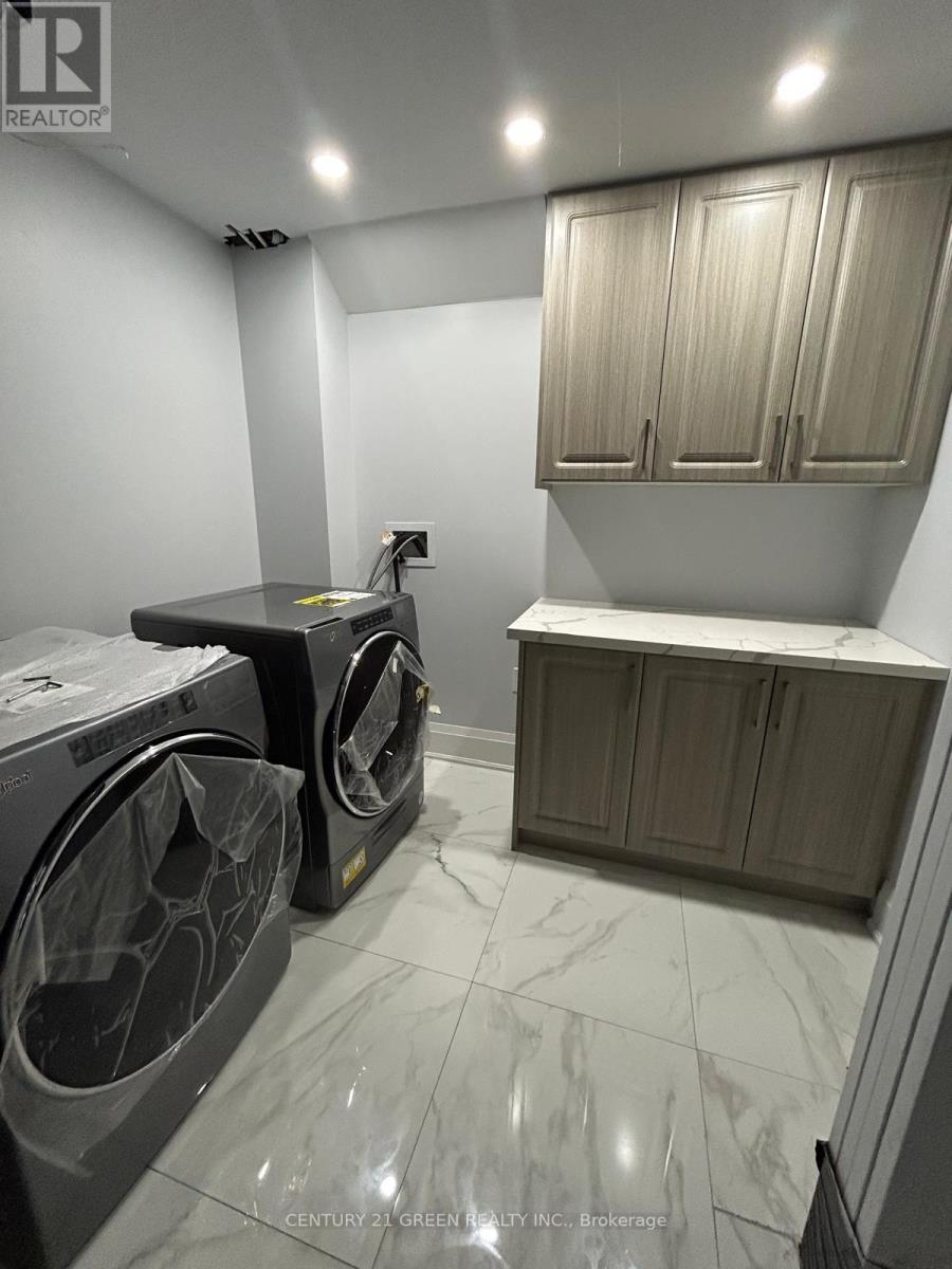 Photo 15 of Basement 7 Rolling Rock Way, Brampton ON