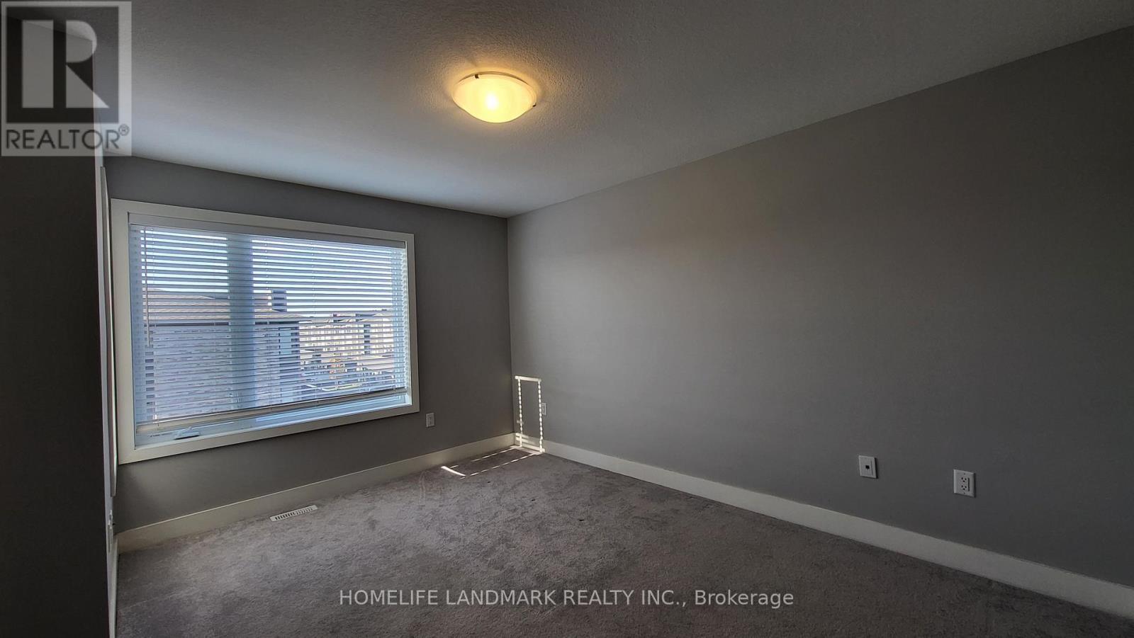 Photo 7 of 232 1960 Dalmagarry Road, London North ON