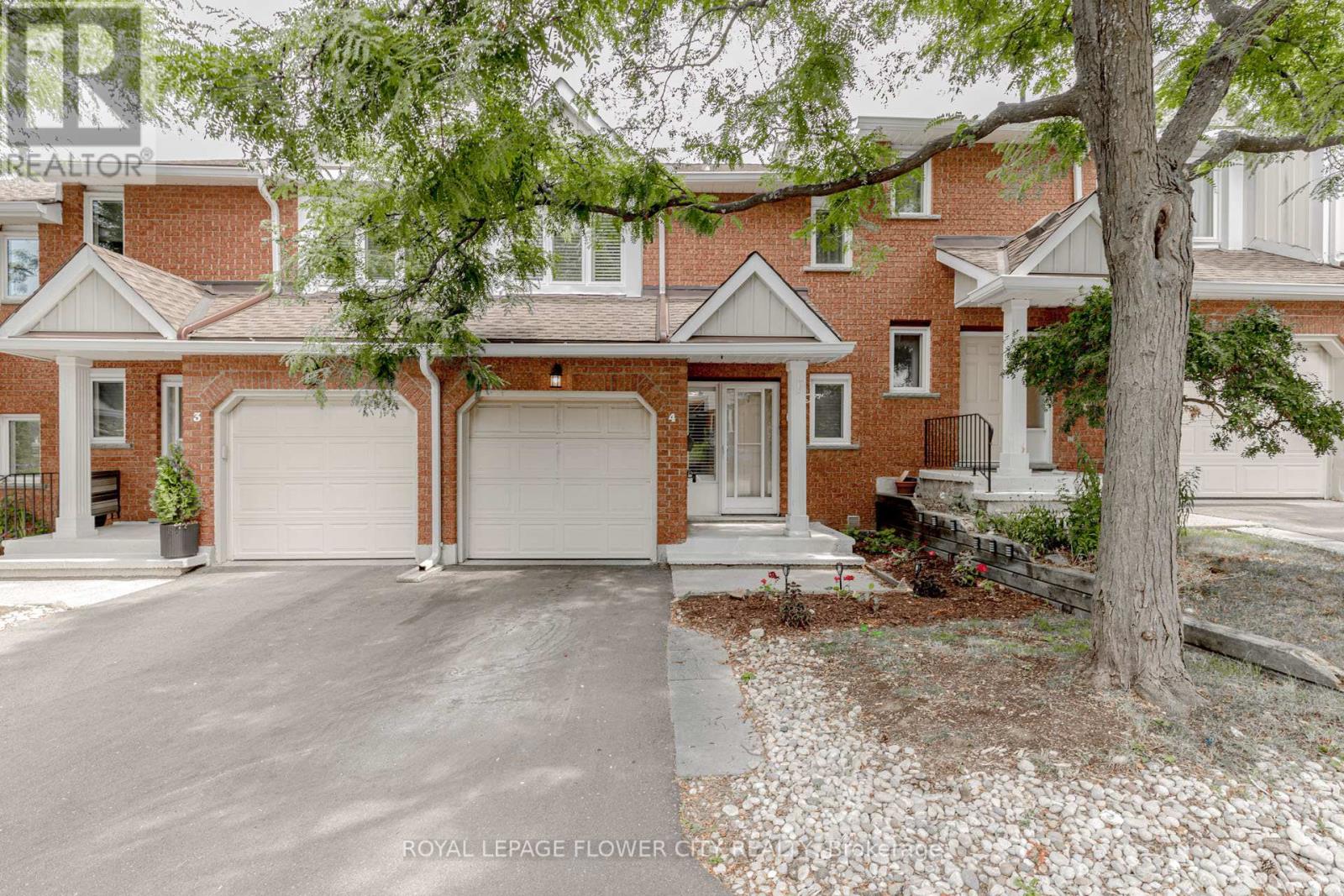 Photo 23 of 4 523 Beechwood Drive, Waterloo ON