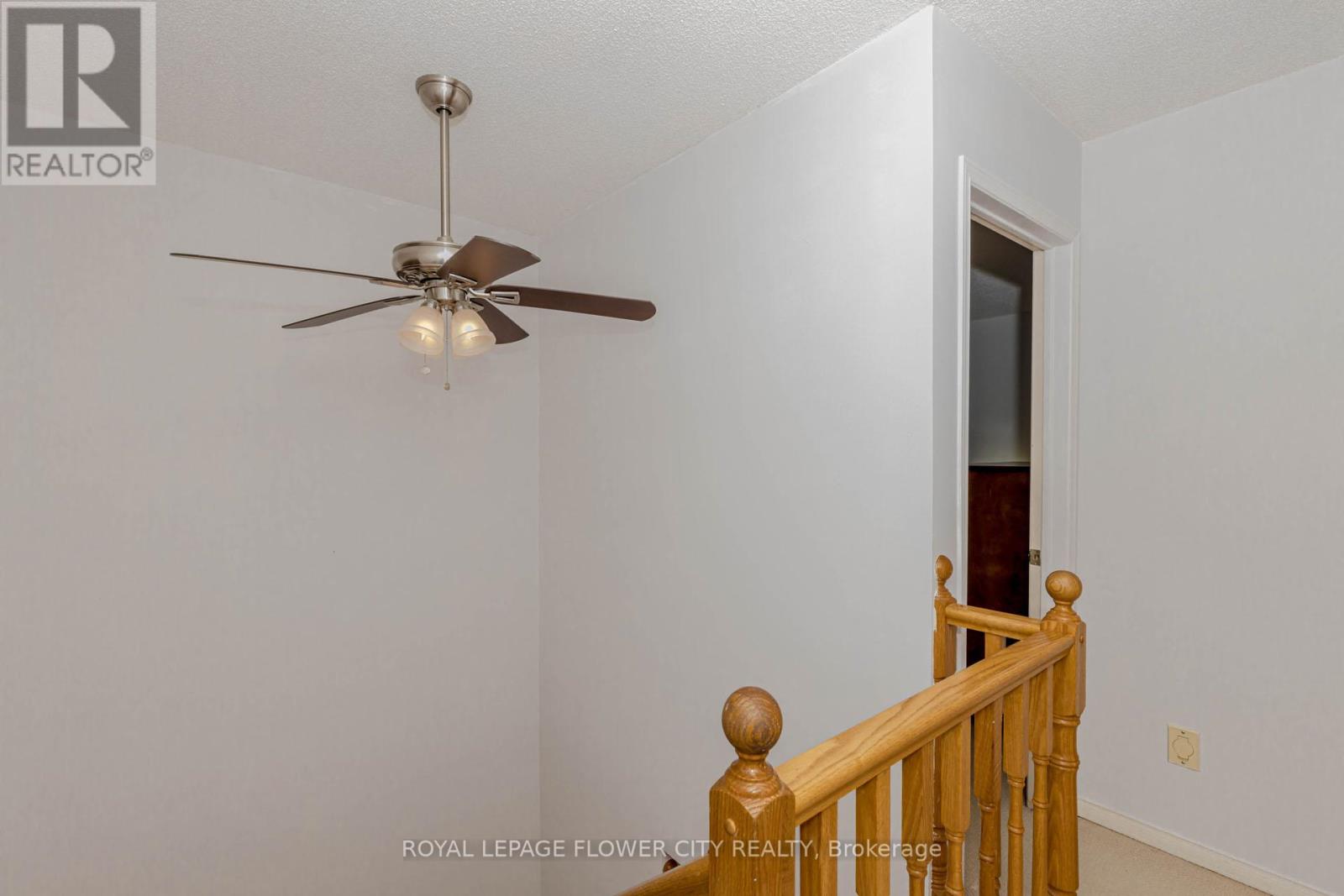 Photo 40 of 4 523 Beechwood Drive, Waterloo ON