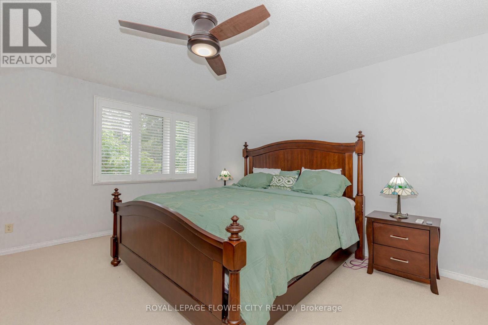 Photo 3 of 4 523 Beechwood Drive, Waterloo ON