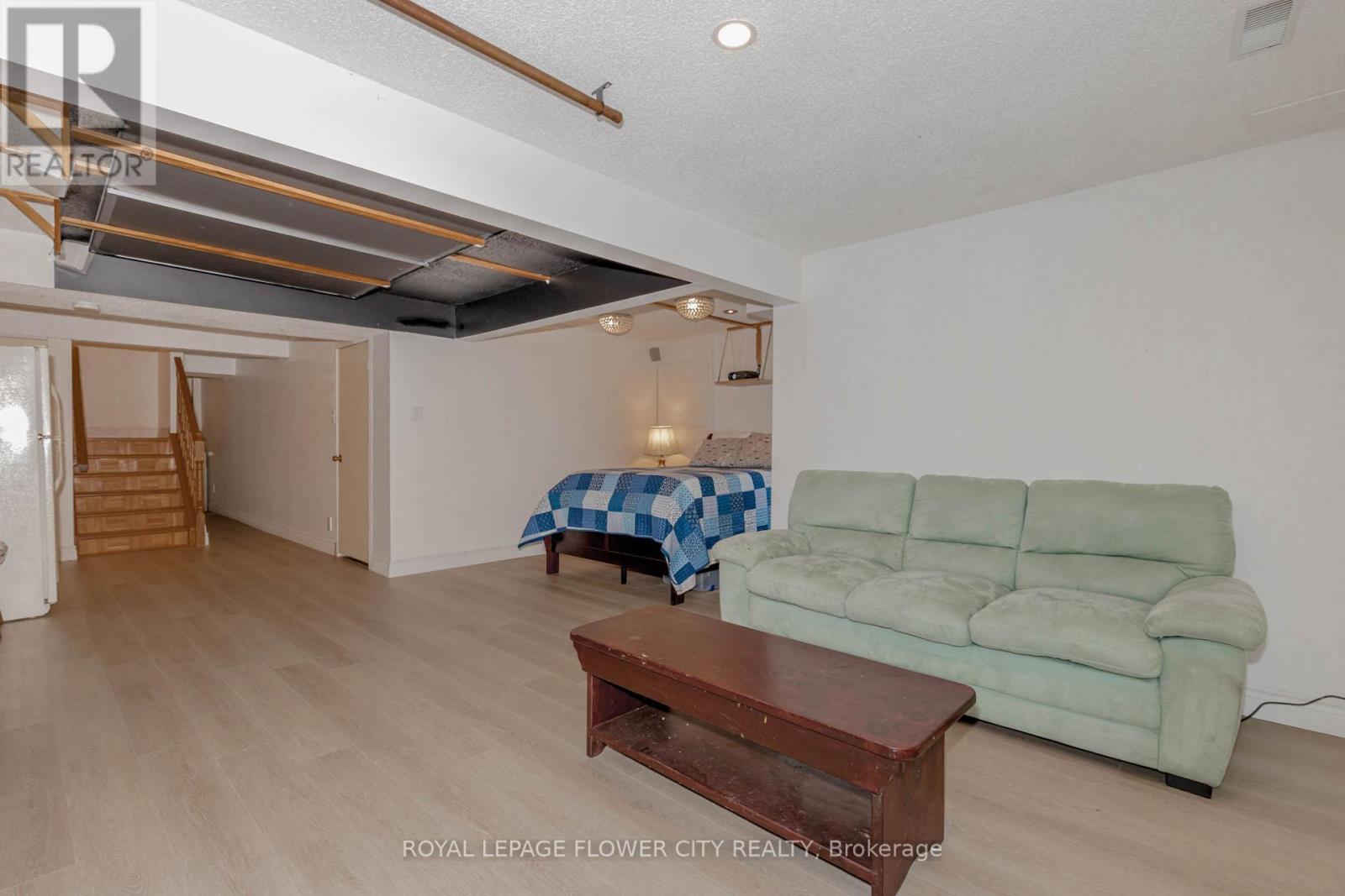 Photo 13 of 4 523 Beechwood Drive, Waterloo ON