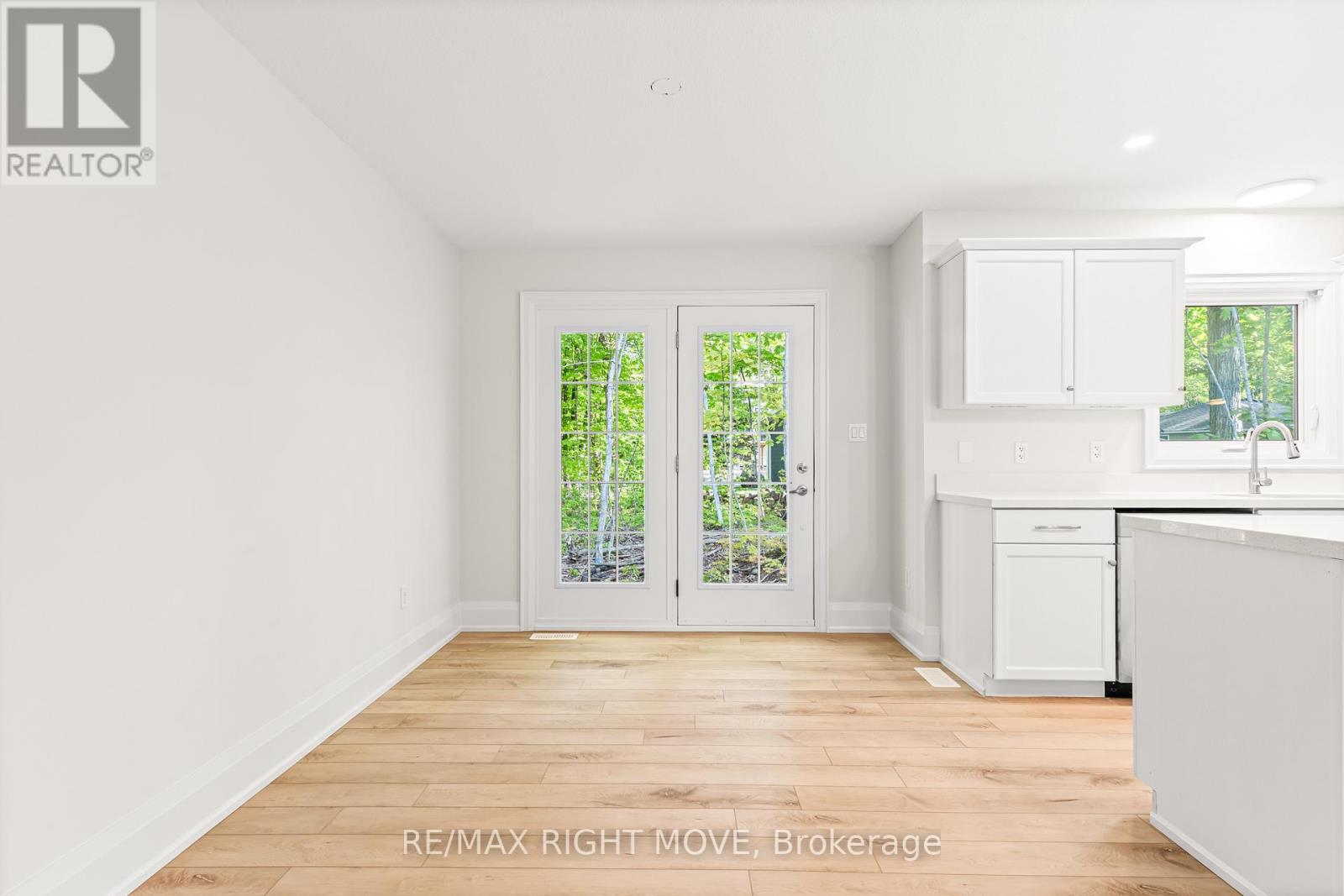 Photo 39 of 1 Ojibway Court, Tiny ON