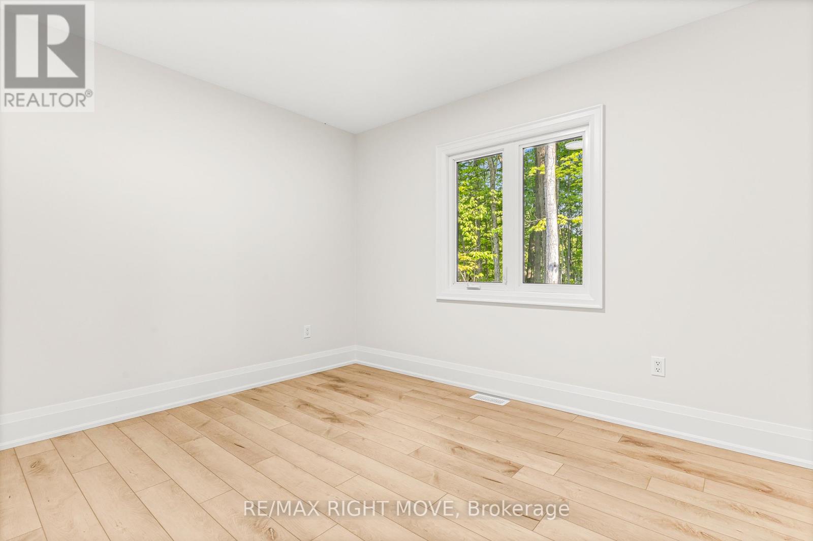 Photo 32 of 1 Ojibway Court, Tiny ON