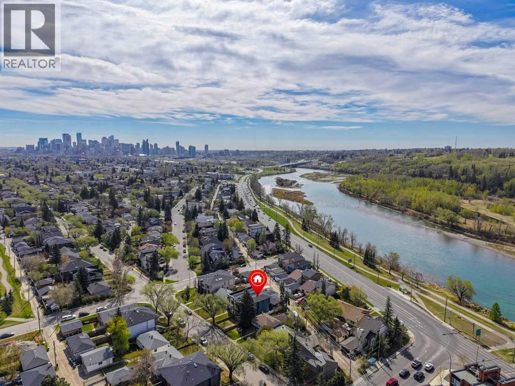 Single Family House for Sale in   Avenue NW Parkdale Calgary 