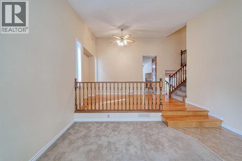 Single Family House 4 Level for Sale in  Hawkhill Place NW Hawkwood Calgary 