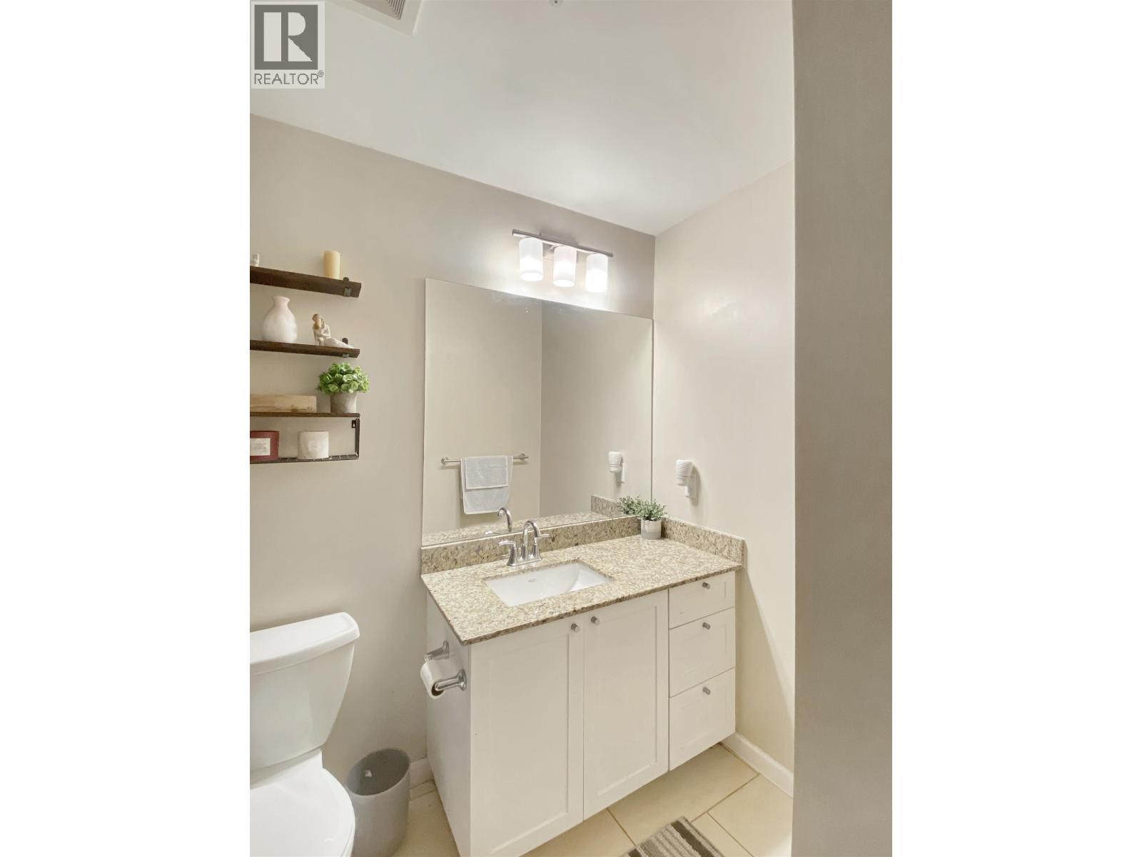 Photo 11 of 102 2477 Kelly Avenue, Port Coquitlam BC
