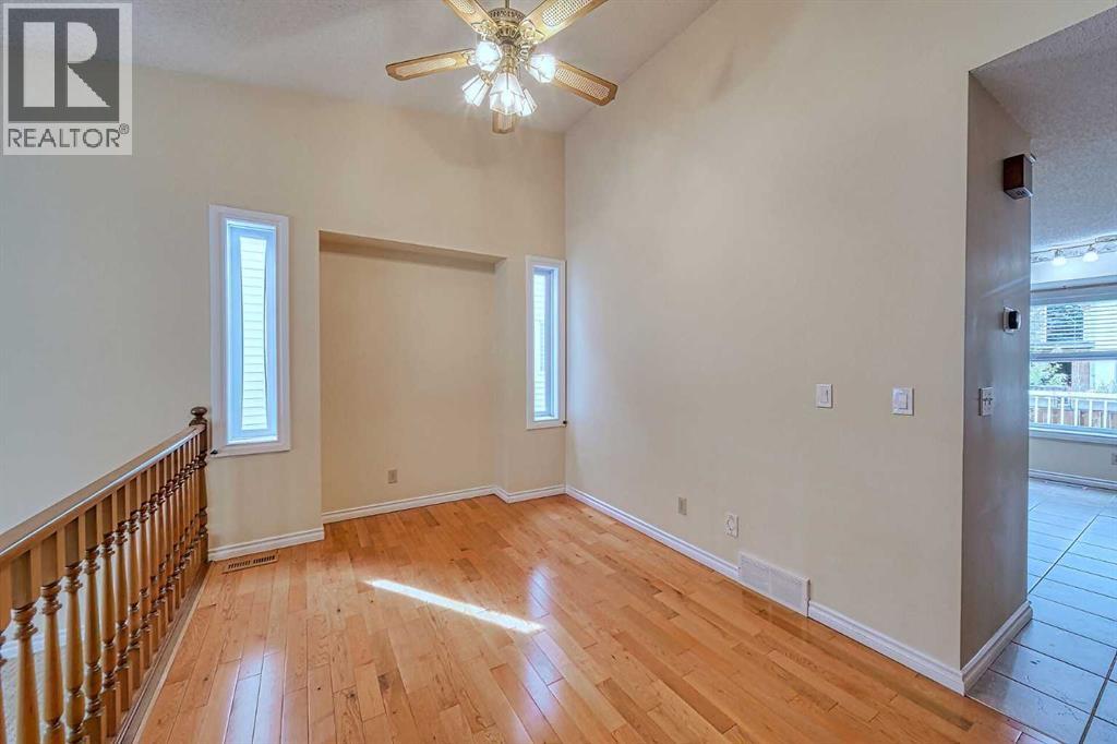 Single Family House 4 Level for Sale in  Hawkhill Place NW Hawkwood Calgary 