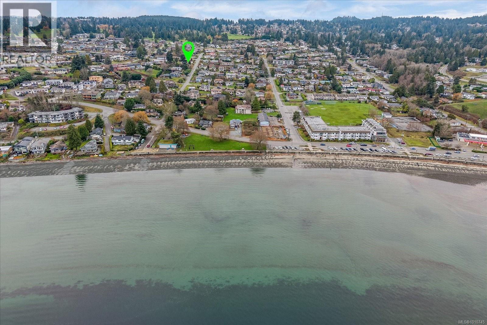 Photo 12 of 1630 Loat St, Nanaimo BC