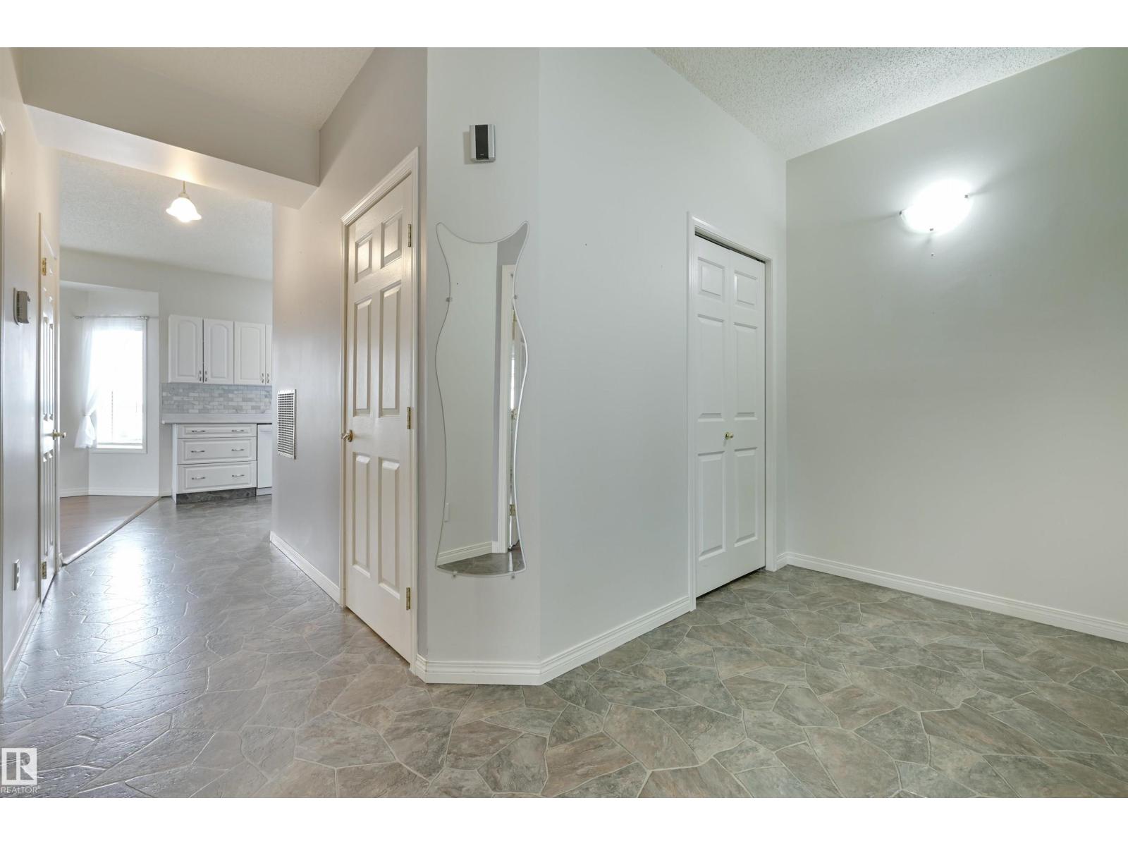 Photo 16 of 304 11308 130 Av Nw, Edmonton AB