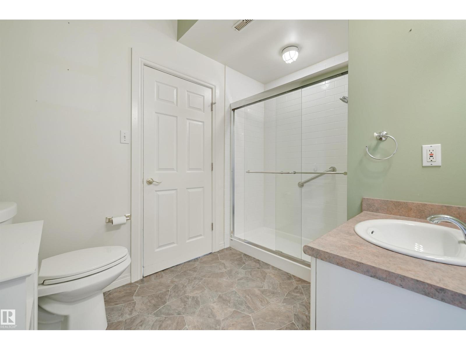 Photo 26 of 304 11308 130 Av Nw, Edmonton AB