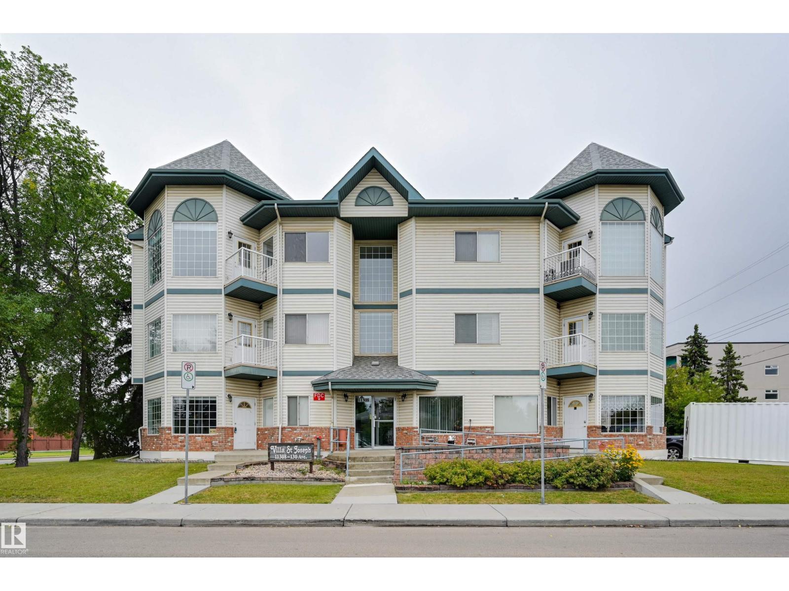 Photo 34 of 304 11308 130 Av Nw, Edmonton AB