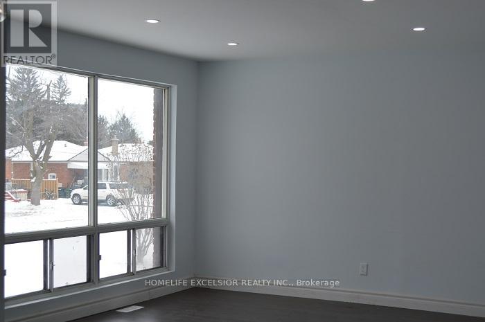 Photo 2 of Main Upper 3 Strode Drive, Toronto ON