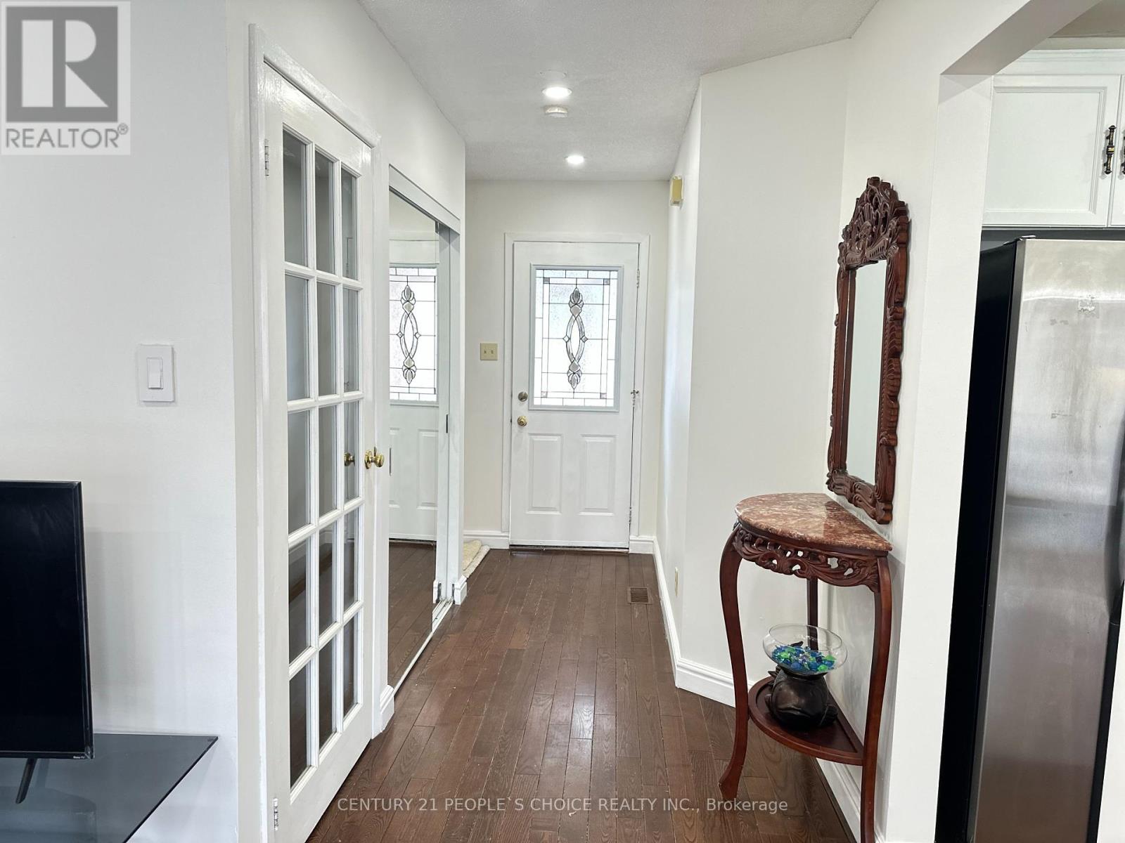 Photo 14 of 152 Observatory Lane, Richmond Hill ON