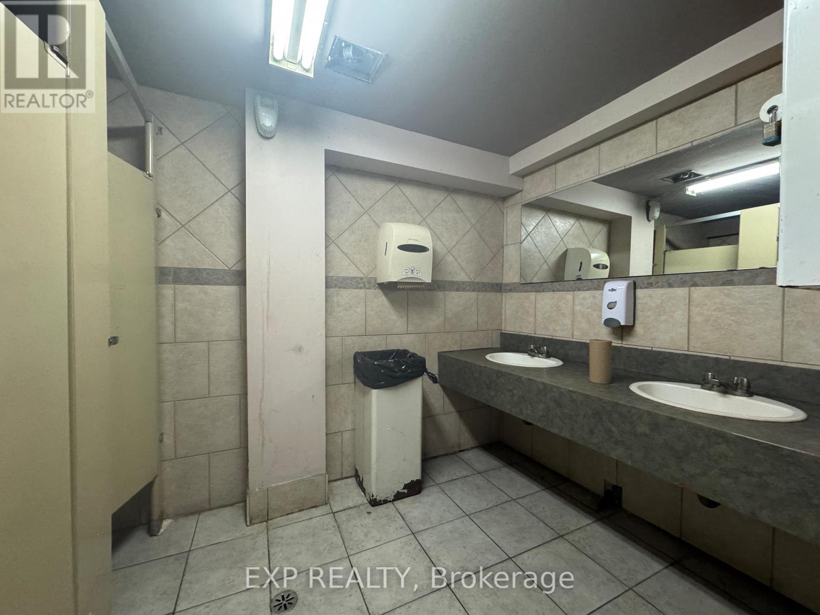 Photo 29 of 1188 Newmarket Street, Ottawa ON