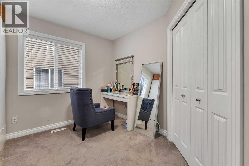 Single Family House for Sale in  Evansborough Way NW Evanston Calgary 