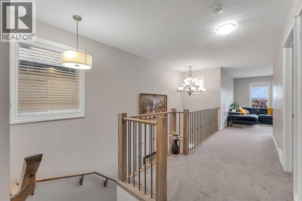 Single Family House for Sale in  Evansborough Way NW Evanston Calgary 