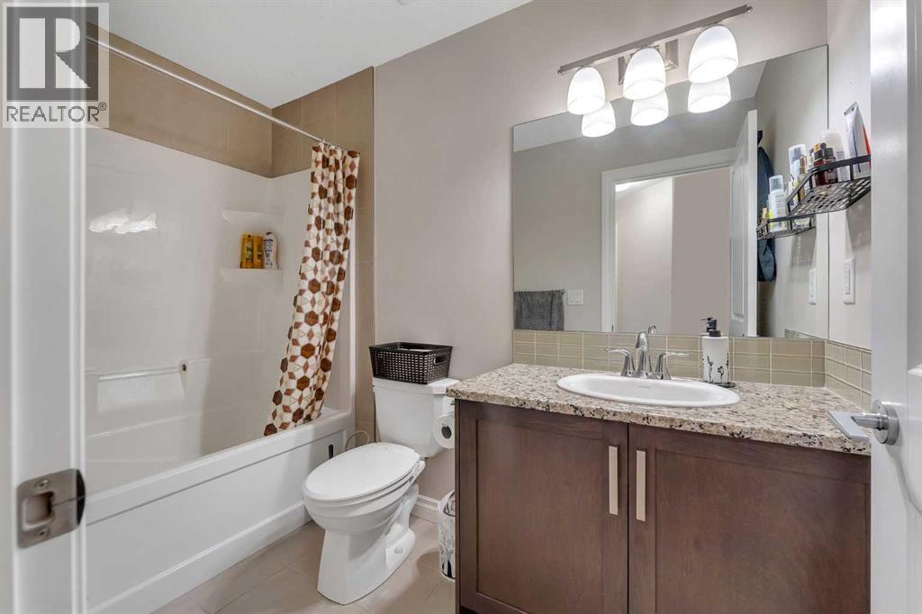 Single Family House for Sale in  Evansborough Way NW Evanston Calgary 