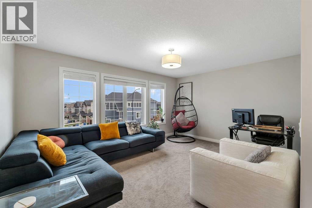 Single Family House for Sale in  Evansborough Way NW Evanston Calgary 