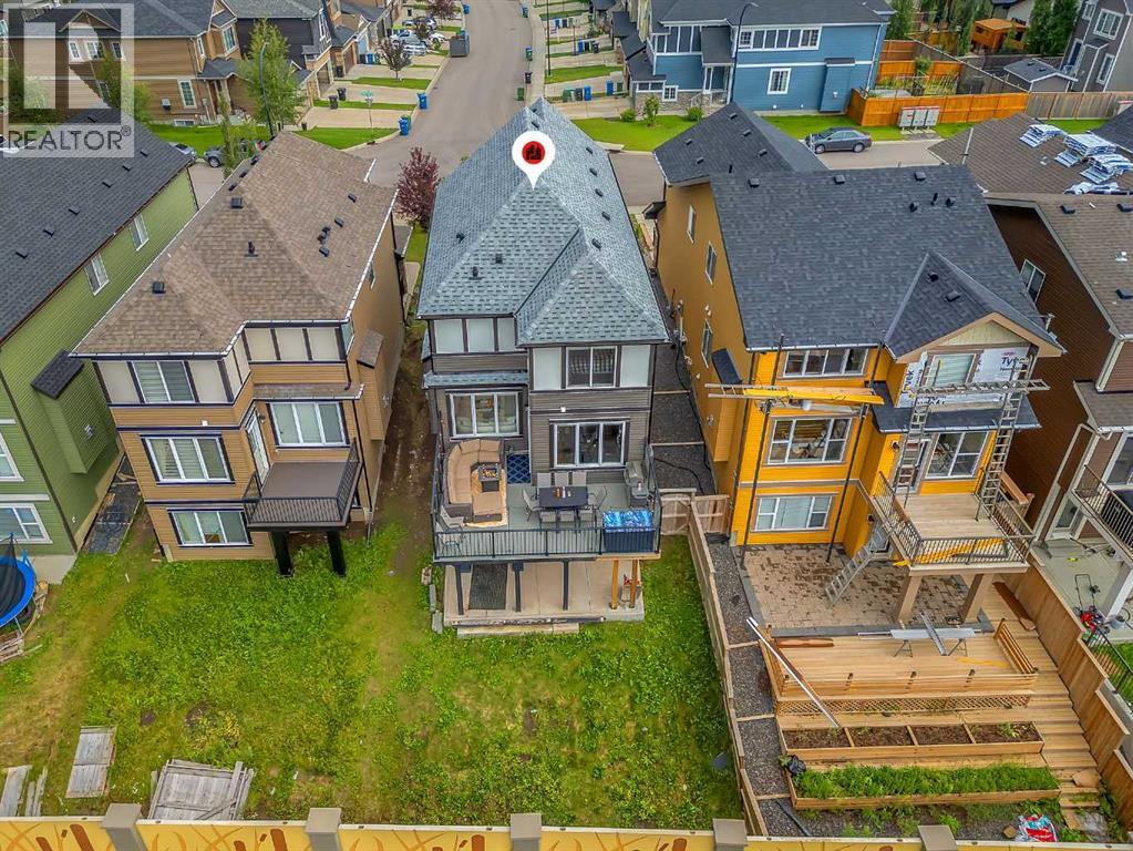 Single Family House for Sale in  Evansborough Way NW Evanston Calgary 