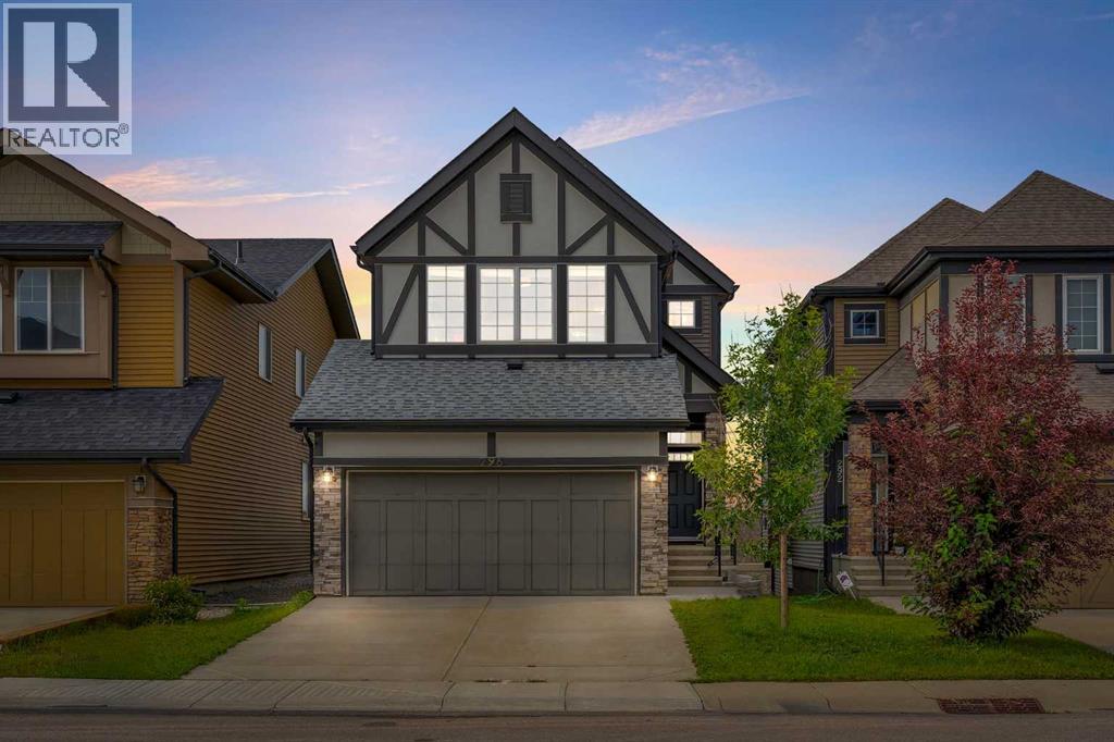 Single Family House for Sale in  Evansborough Way NW Evanston Calgary 