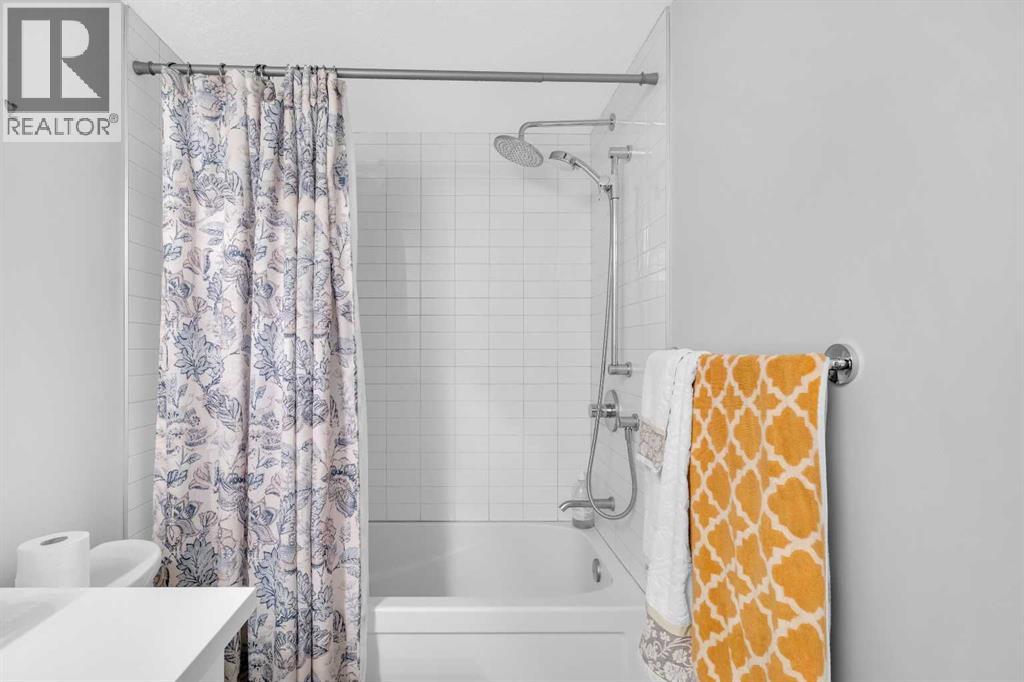 Photo 19 of 101 1921 27 Street Sw, Calgary AB