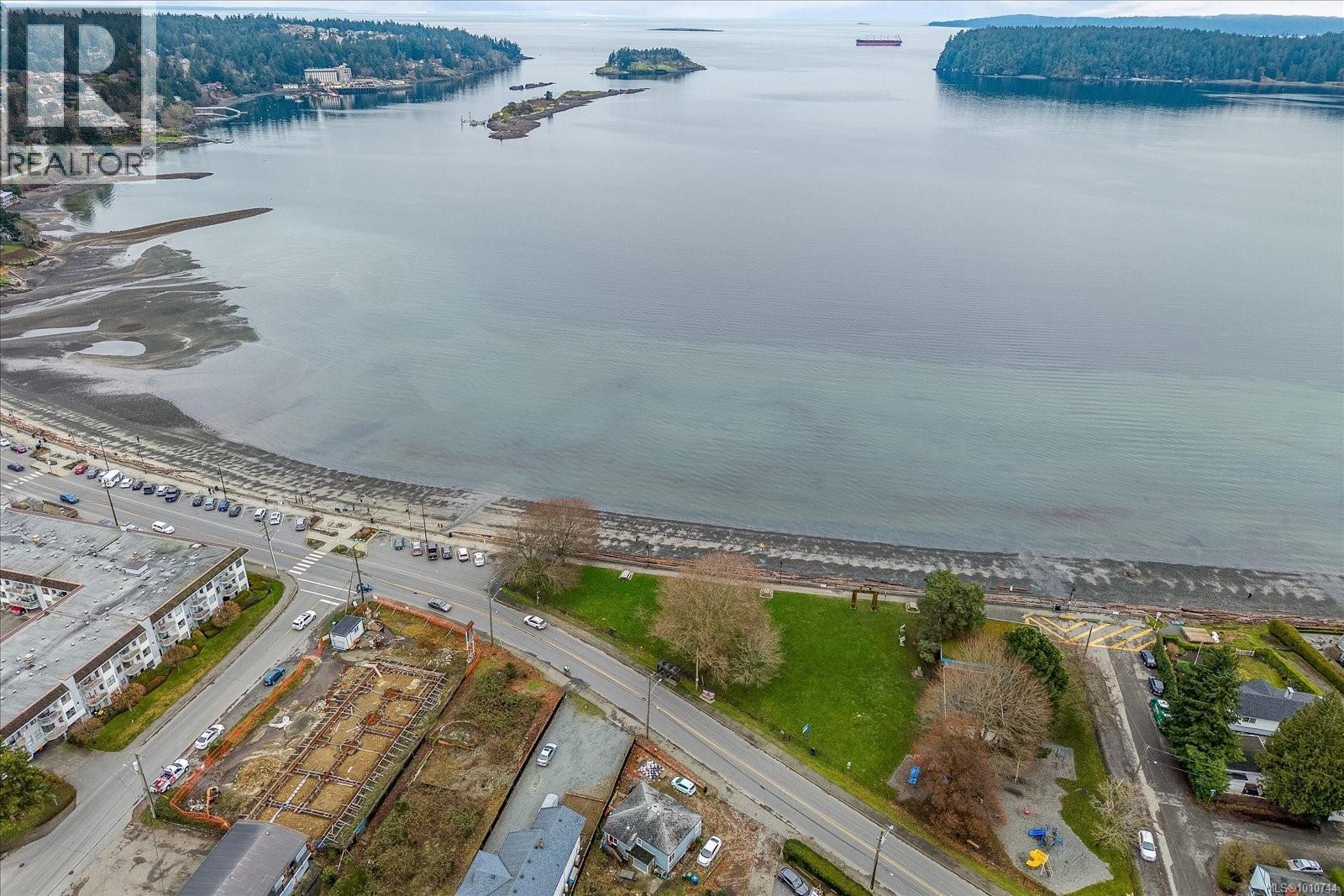 Photo 10 of 1620 Loat St, Nanaimo BC