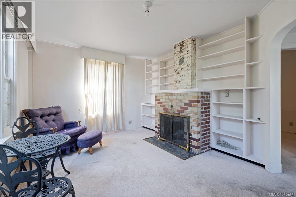 Photo 8 of 1620 Loat St, Nanaimo BC