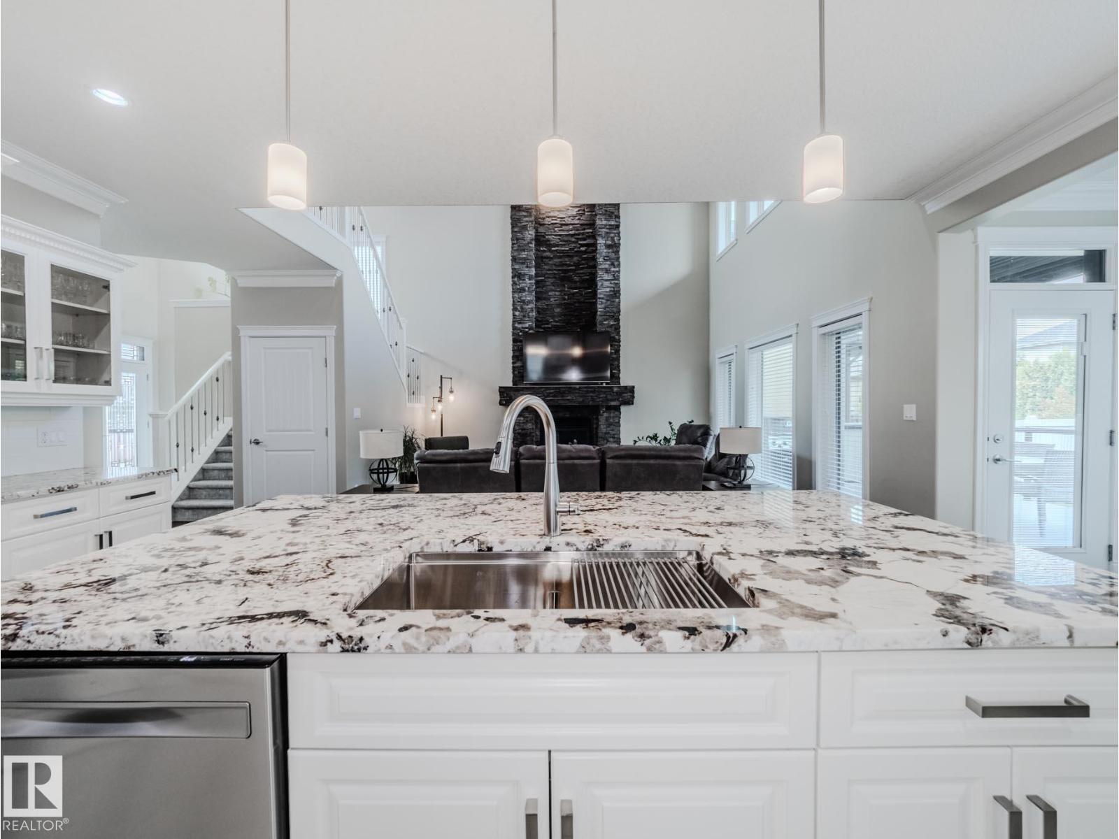 Photo 9 of 1606 Adamson Cl Sw, Edmonton AB