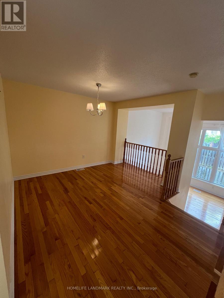 Photo 6 of 31 Rodeo Court, Toronto ON