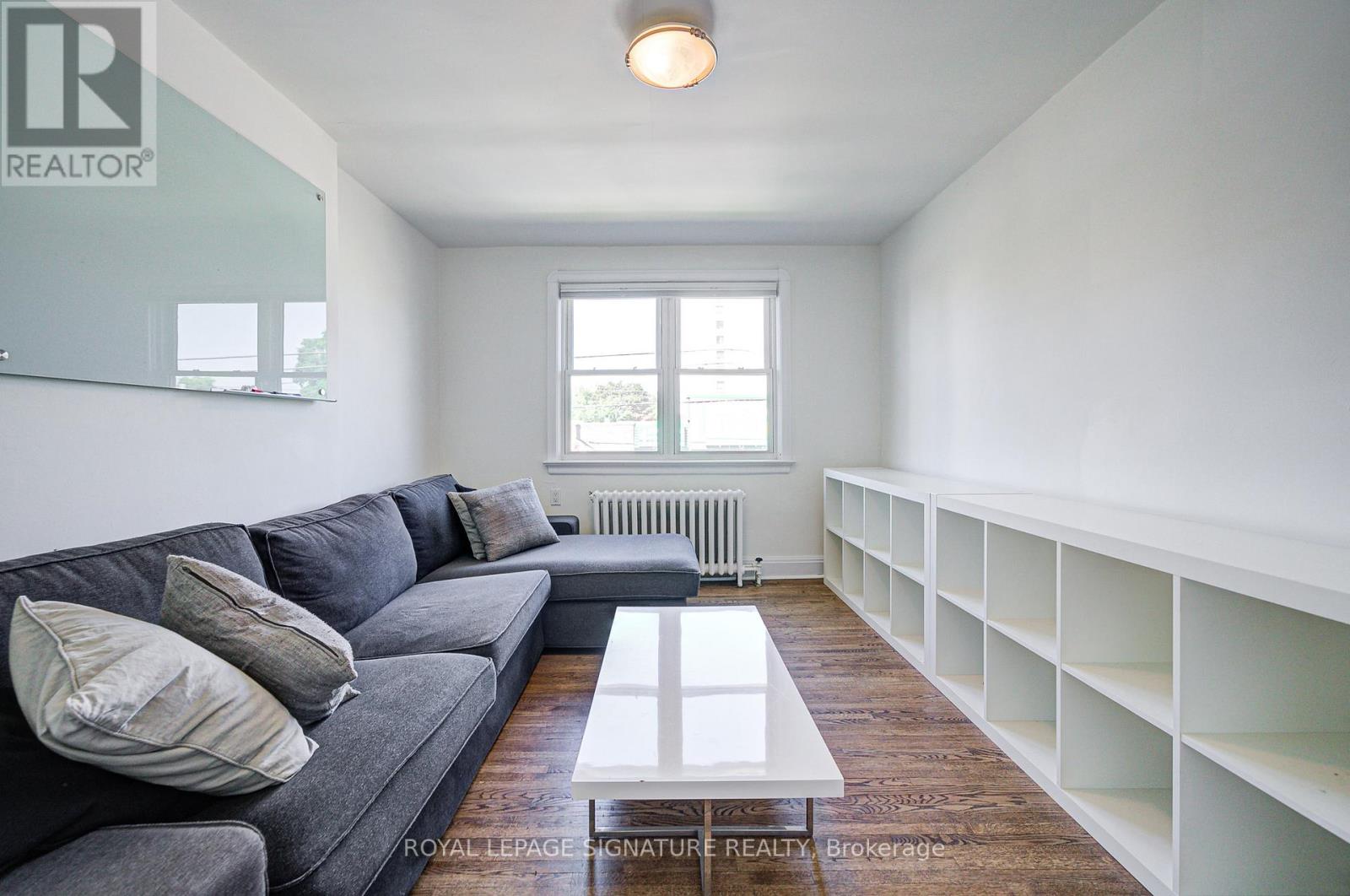 Photo 1 of Upper 1063 Pape Avenue, Toronto ON