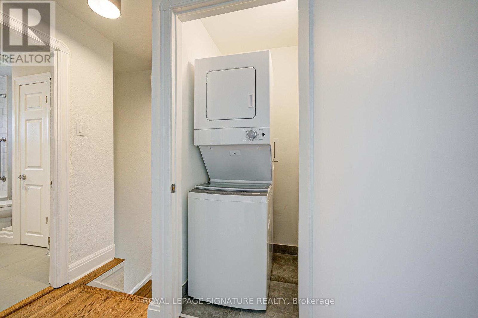 Photo 15 of Upper 1063 Pape Avenue, Toronto ON
