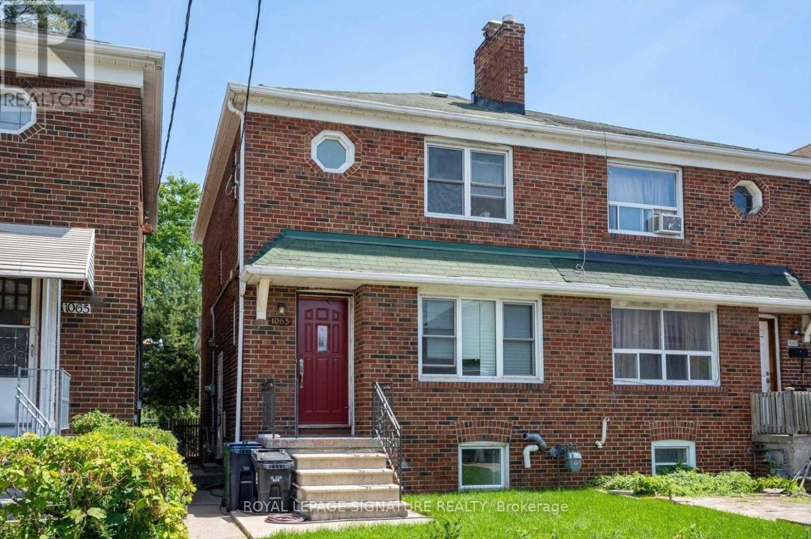 Photo 18 of Upper 1063 Pape Avenue, Toronto ON