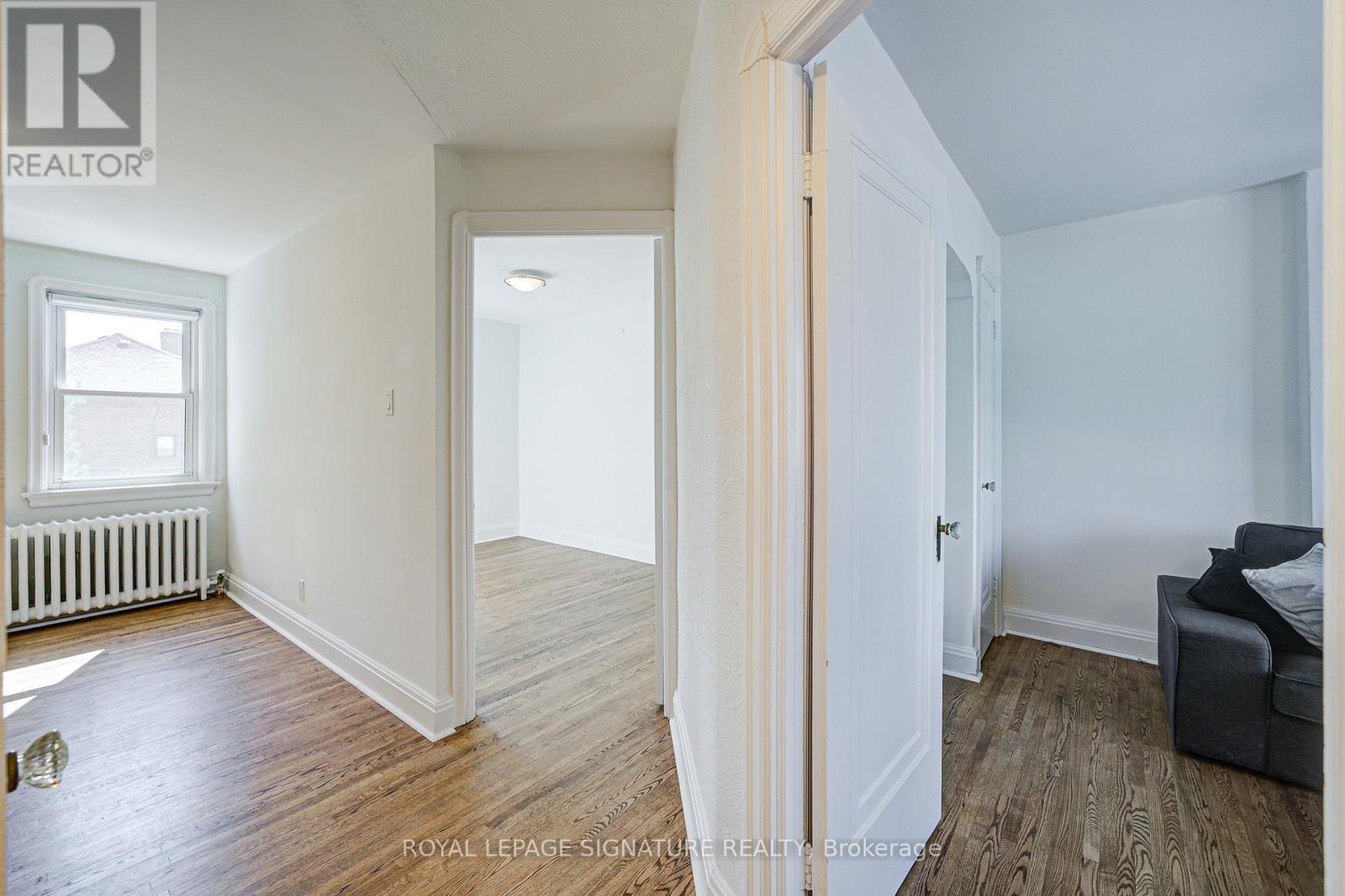 Photo 5 of Upper 1063 Pape Avenue, Toronto ON